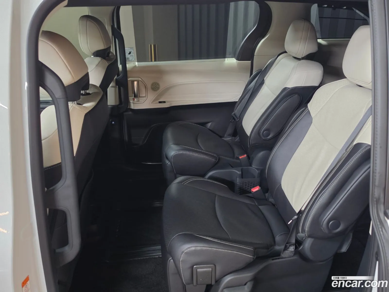 Toyota Sienna 2025 — 9