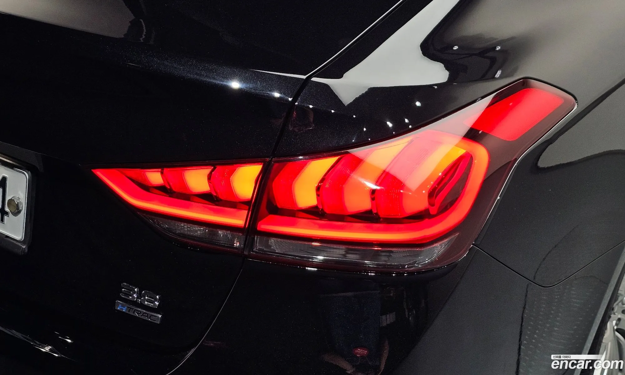 Genesis G80 2020 KMHGM41DDLU344743 — 33