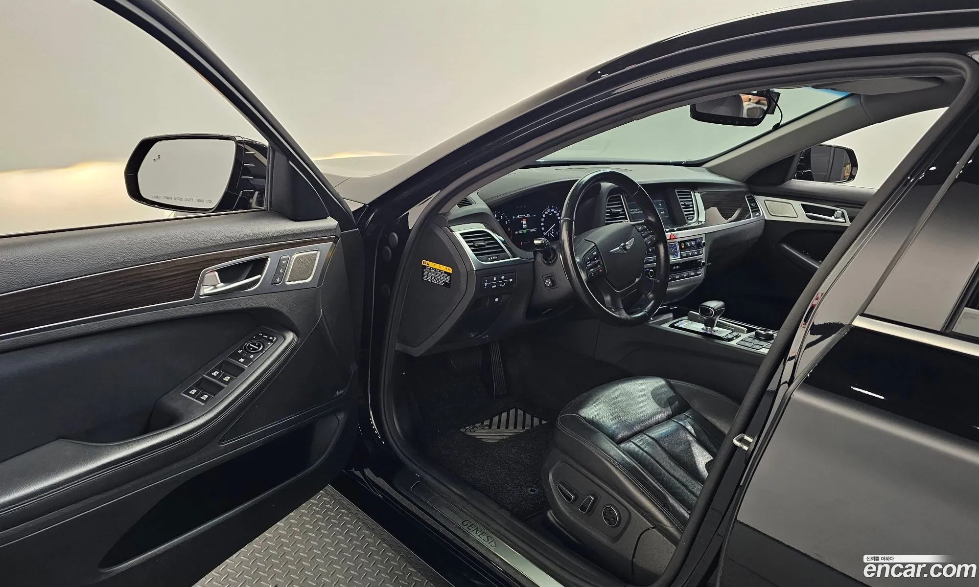 Genesis G80 2020 KMHGM41DDLU344743 — 4