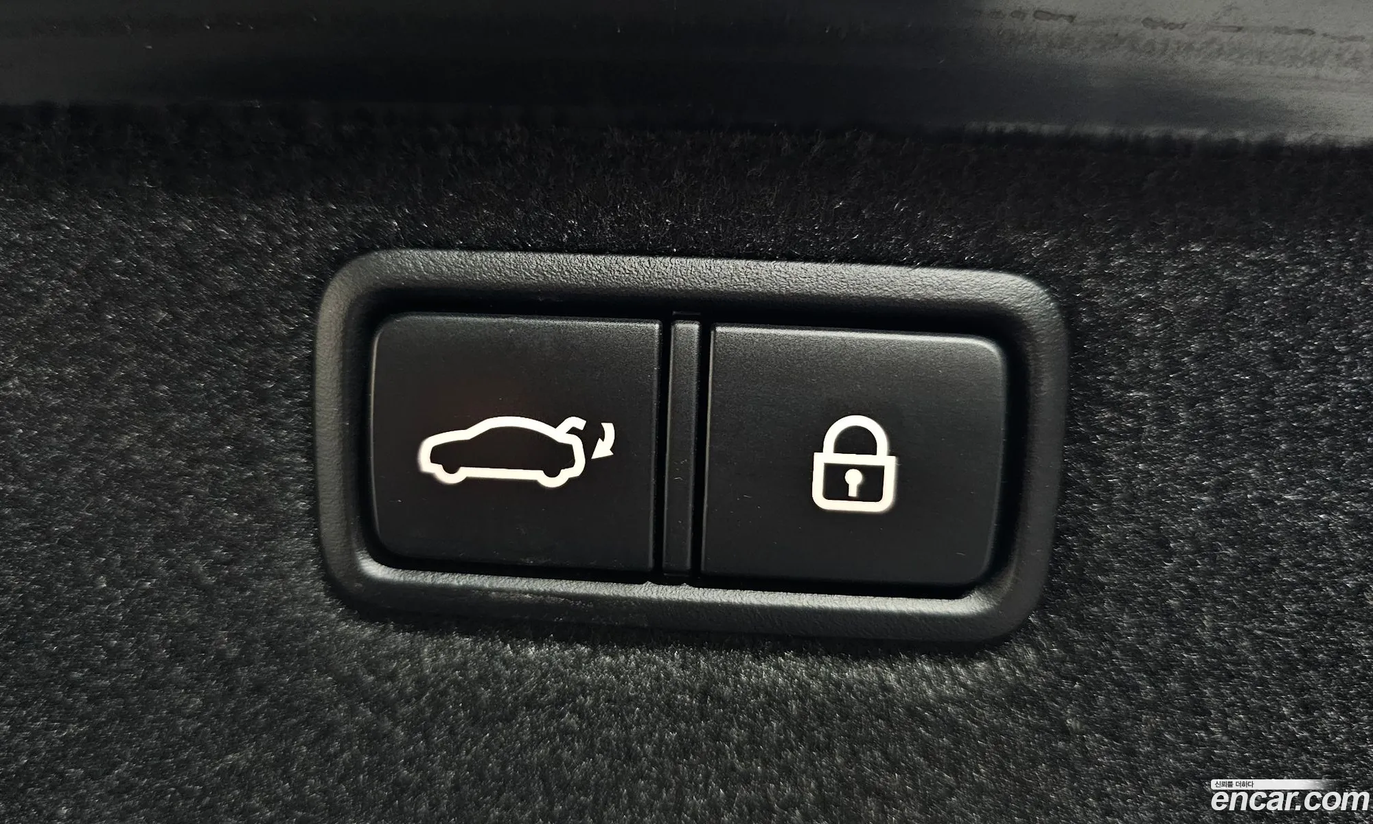 Genesis G80 2020 KMHGM41DDLU344743 — 29