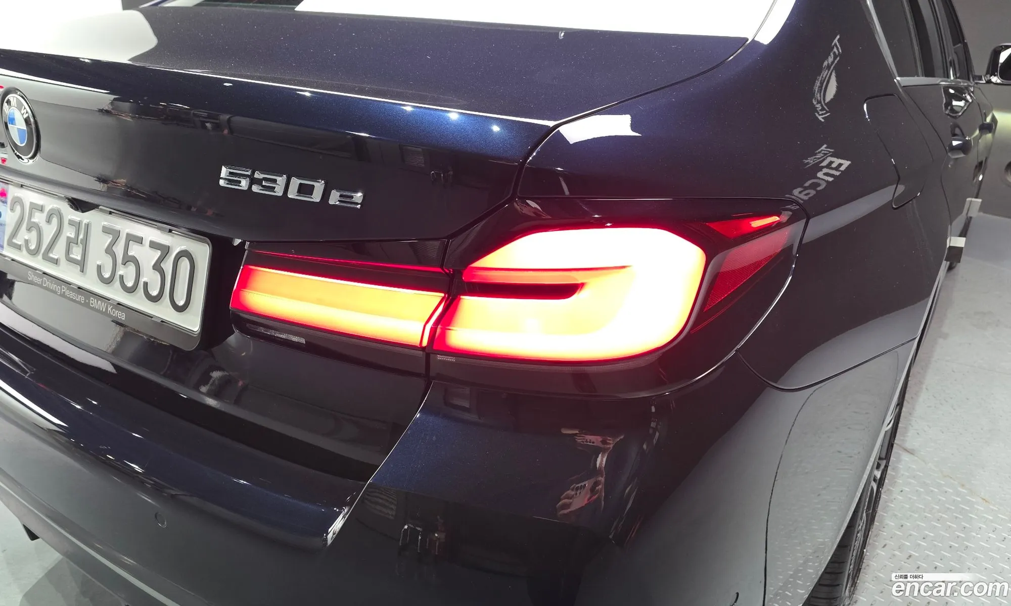 BMW 5 Series 2021 11111111111111111 — 12