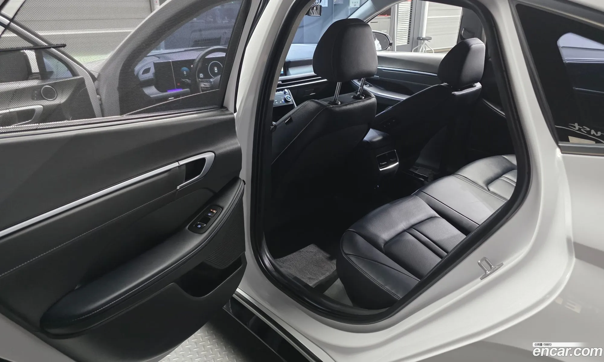 Hyundai Sonata the Edge 2023 — 28