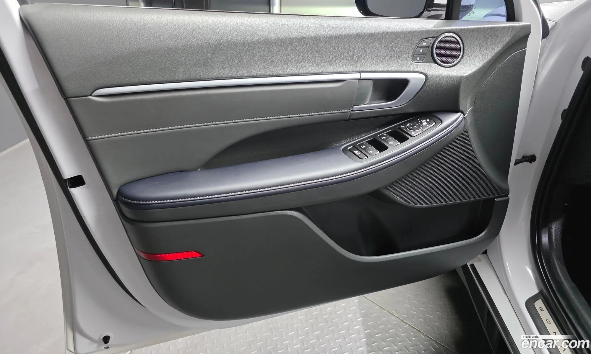 Hyundai Sonata the Edge 2023 — 3