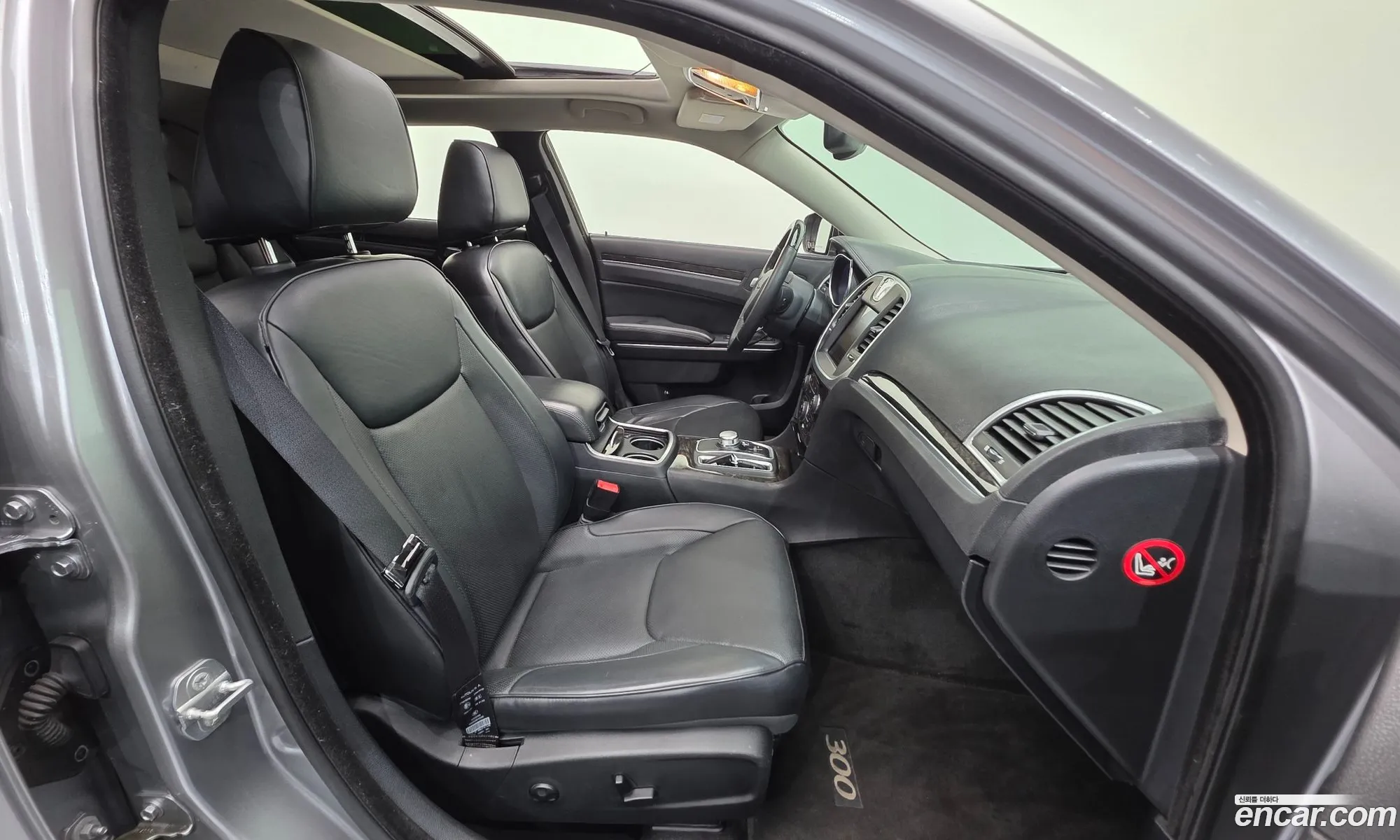 Chrysler 300C 2015 2C3CCACG4FH792391 — 4