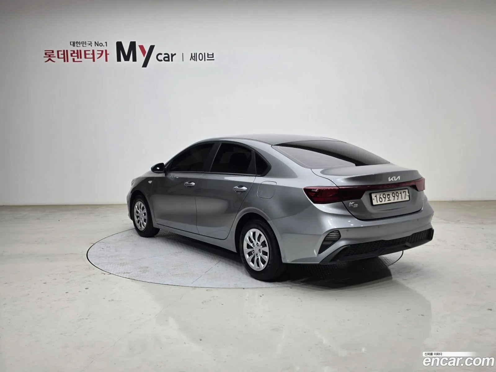 Kia K3 2022 — 17