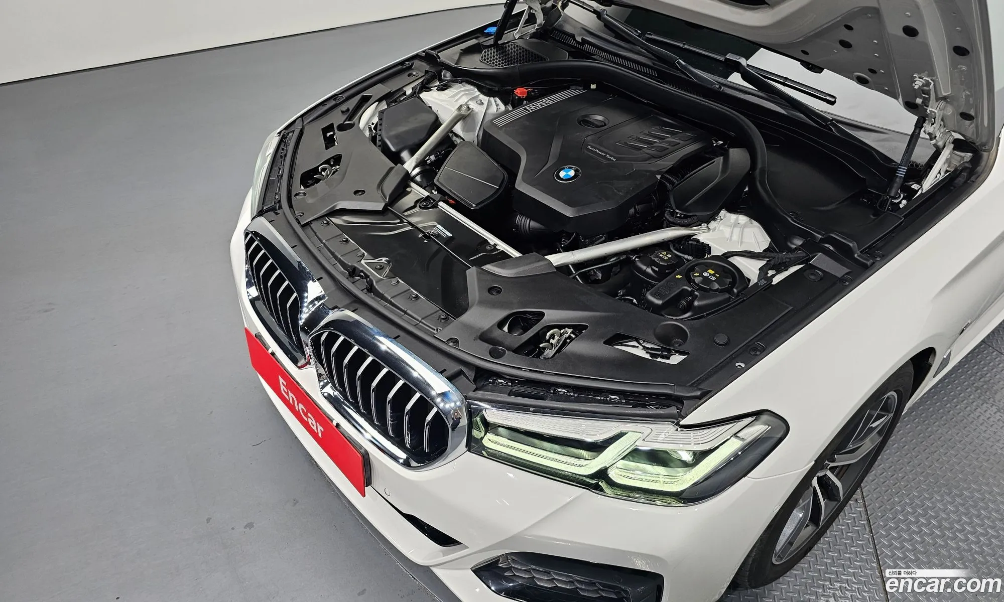 BMW 5 Series 2023 WBA11BH08PWY23717 — 22