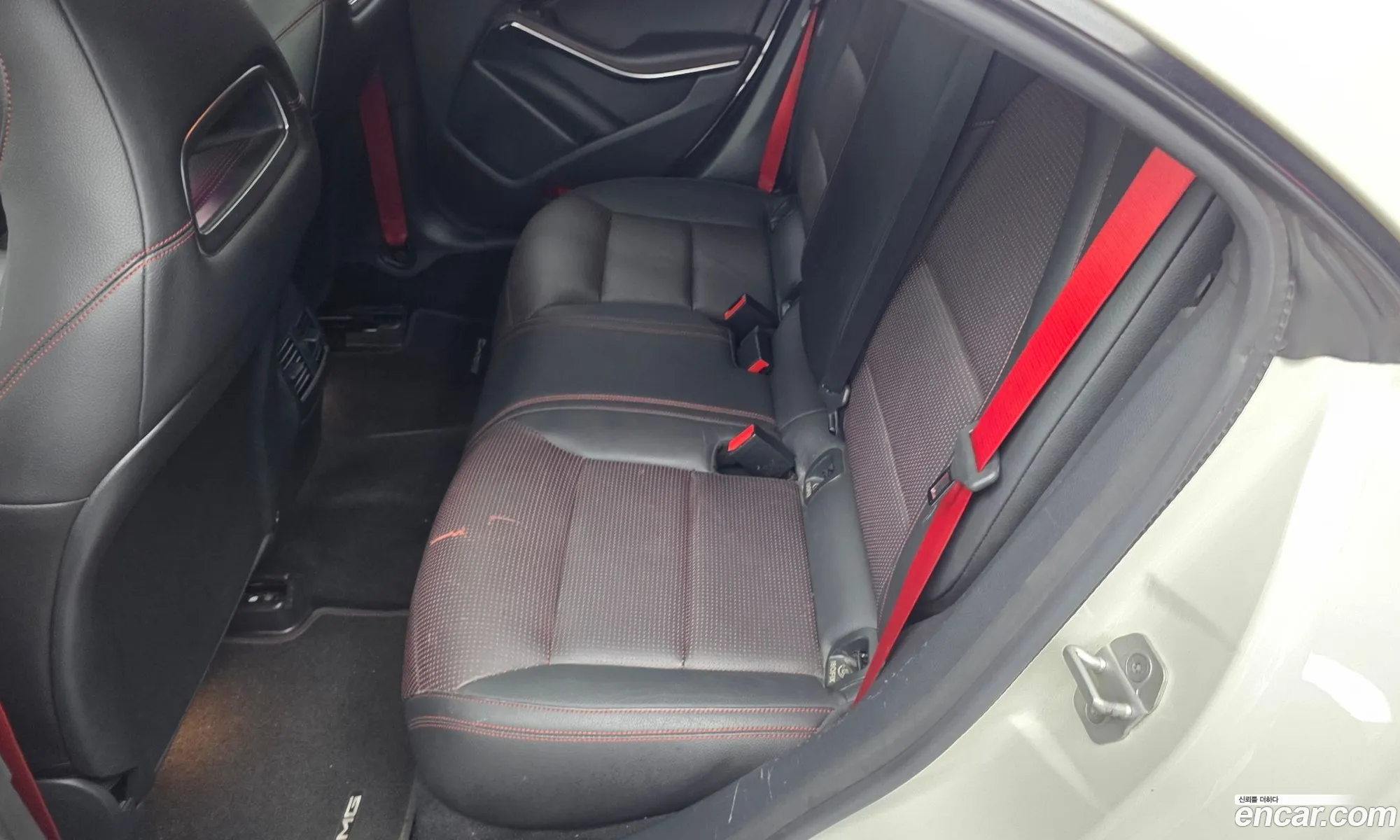 Mercedes-Benz CLA-Class C117 2017 — 13