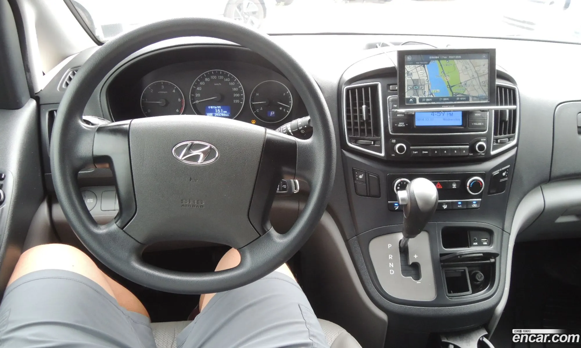 Hyundai Grand Starex 2016 — 17