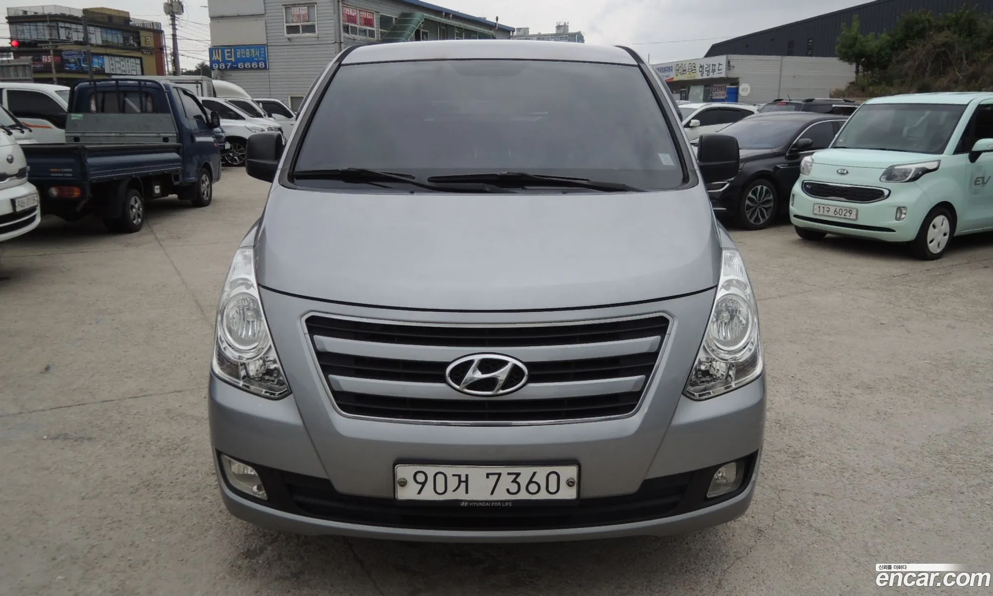 Hyundai Grand Starex 2016 — 19