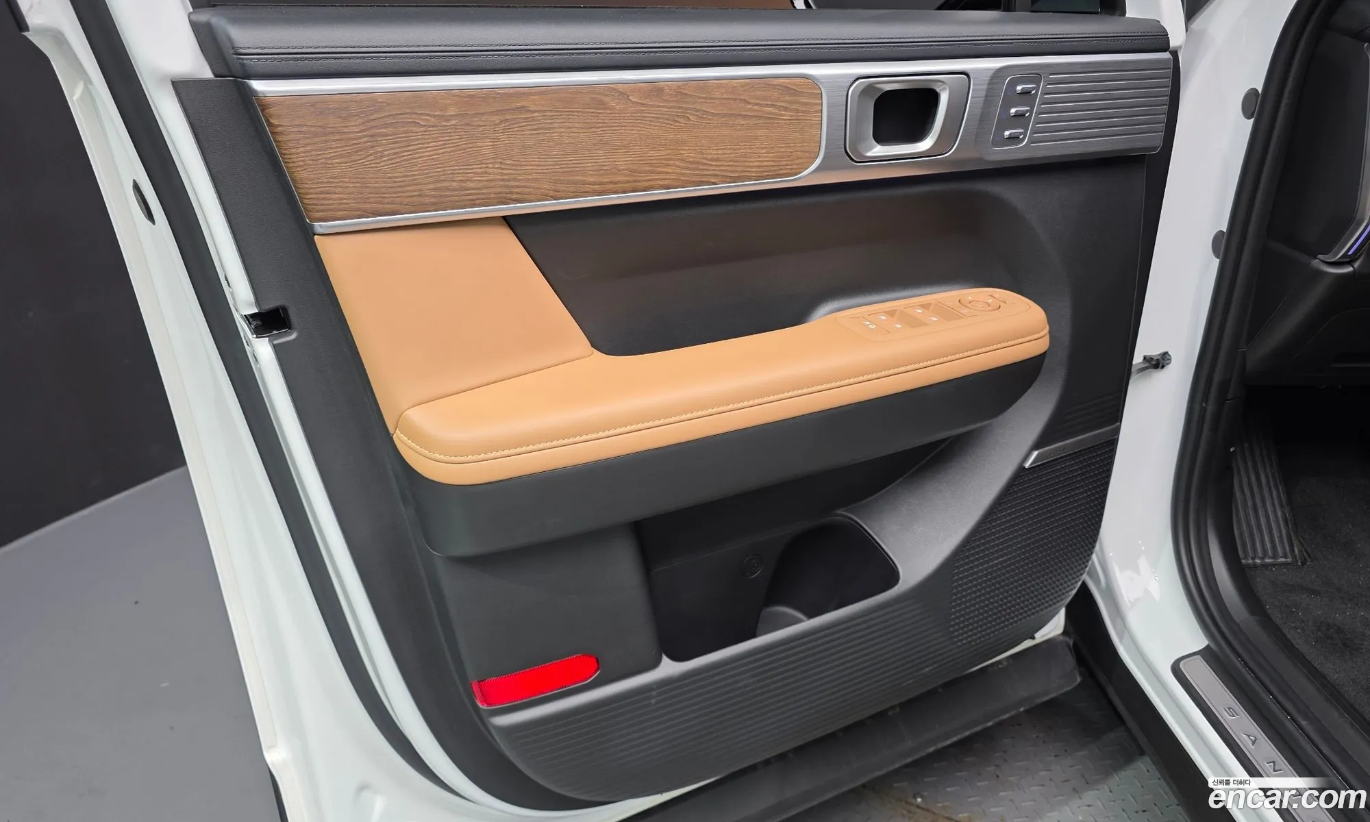 Hyundai Santa Fe 2025 — 15