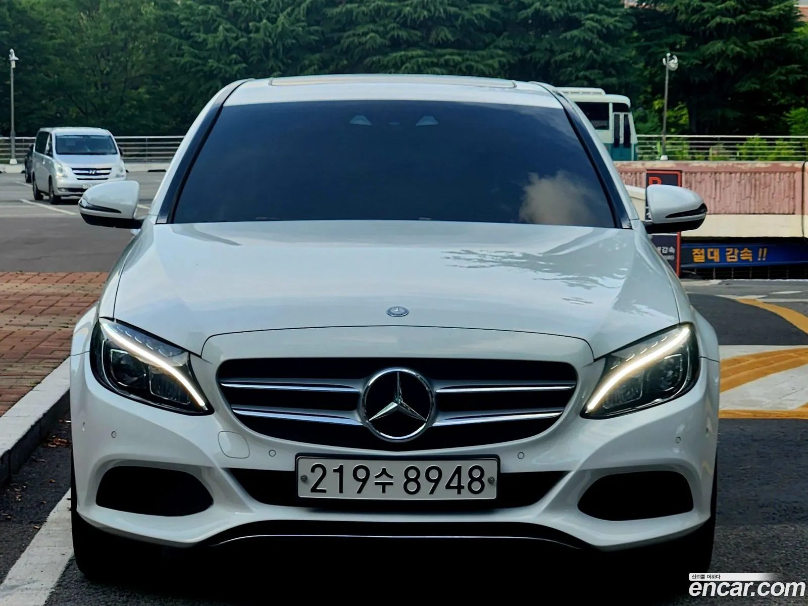 Mercedes-Benz C-Class W205 2016 — 10