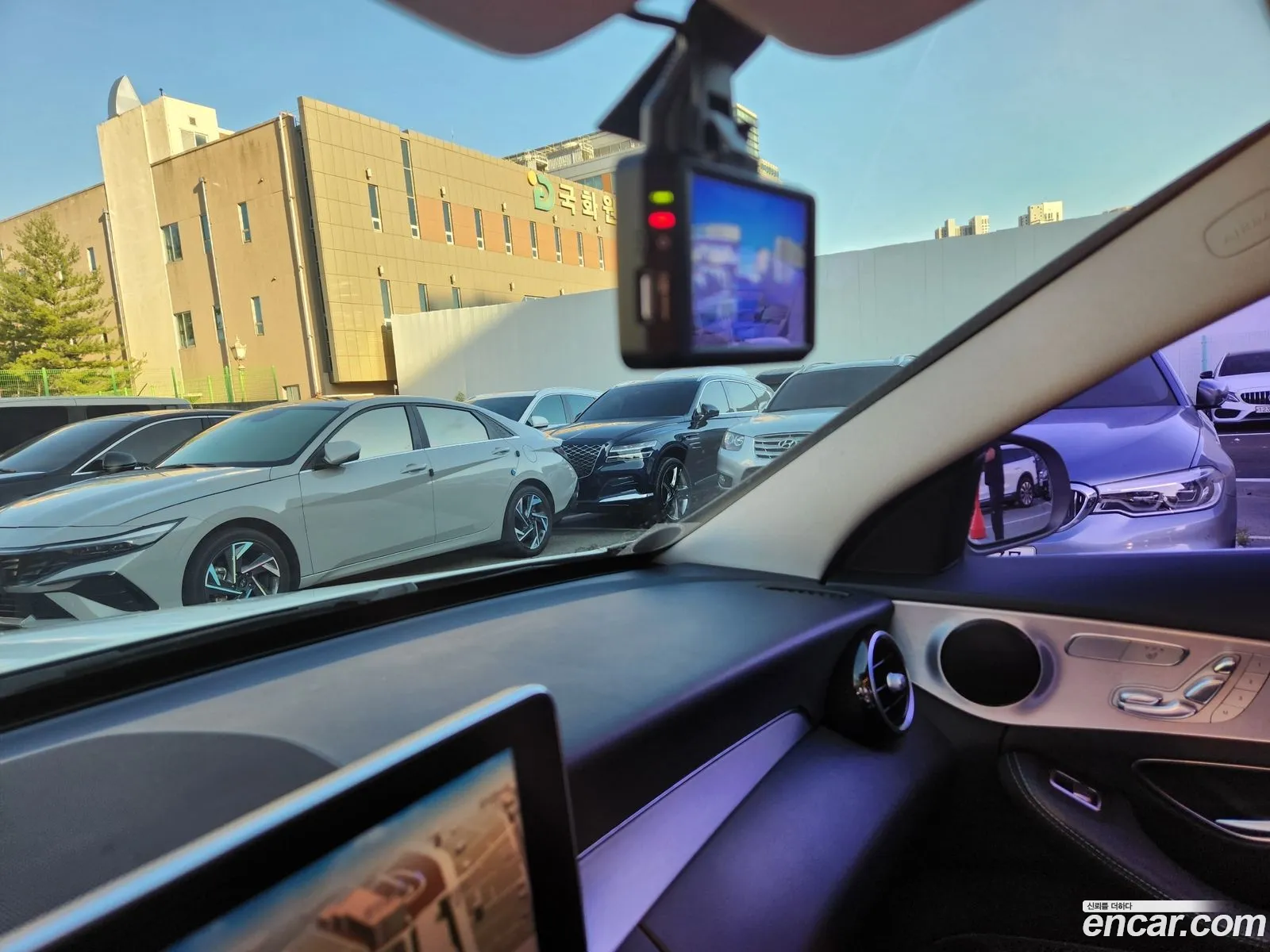 Mercedes-Benz C-Class W205 2016 — 13