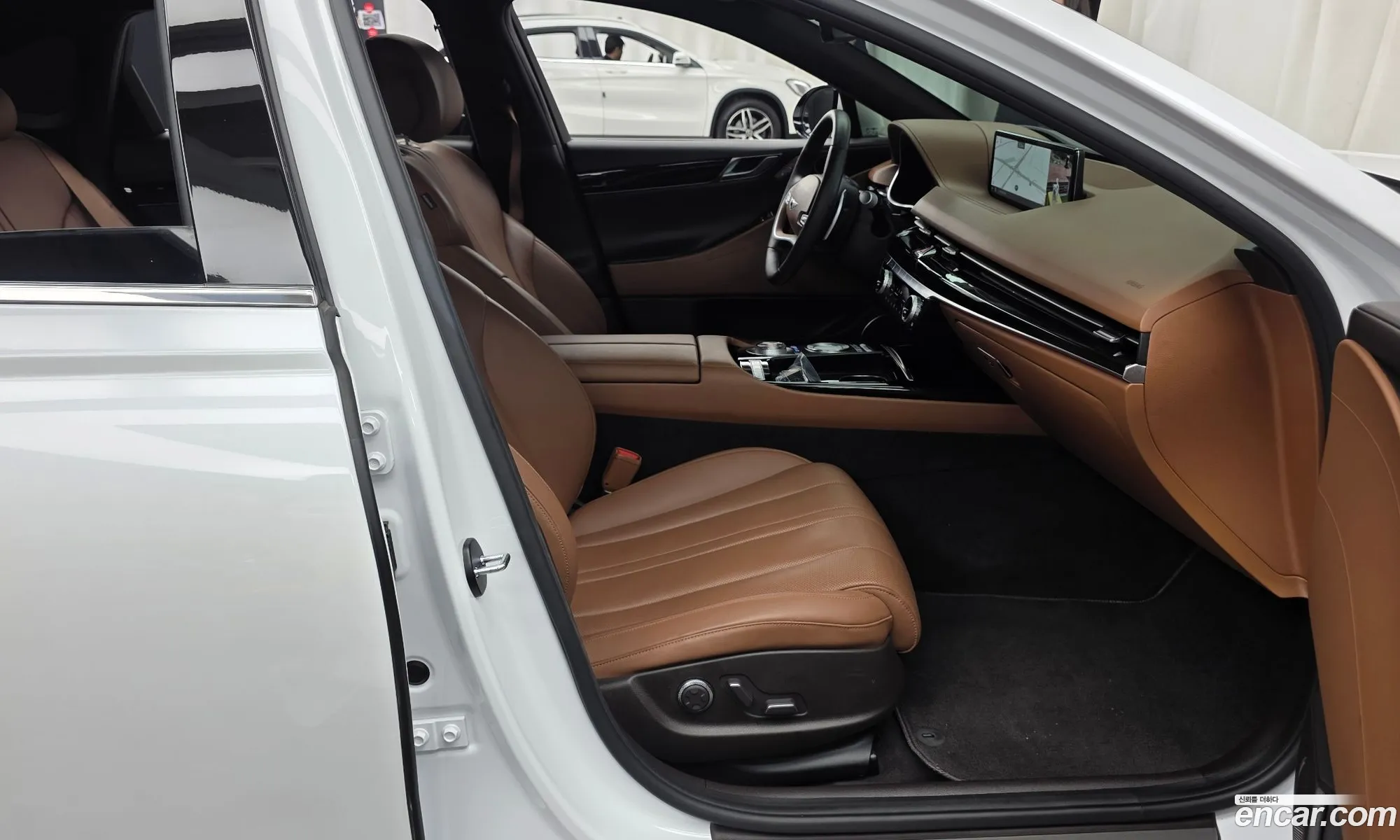Genesis G80 2022 — 16