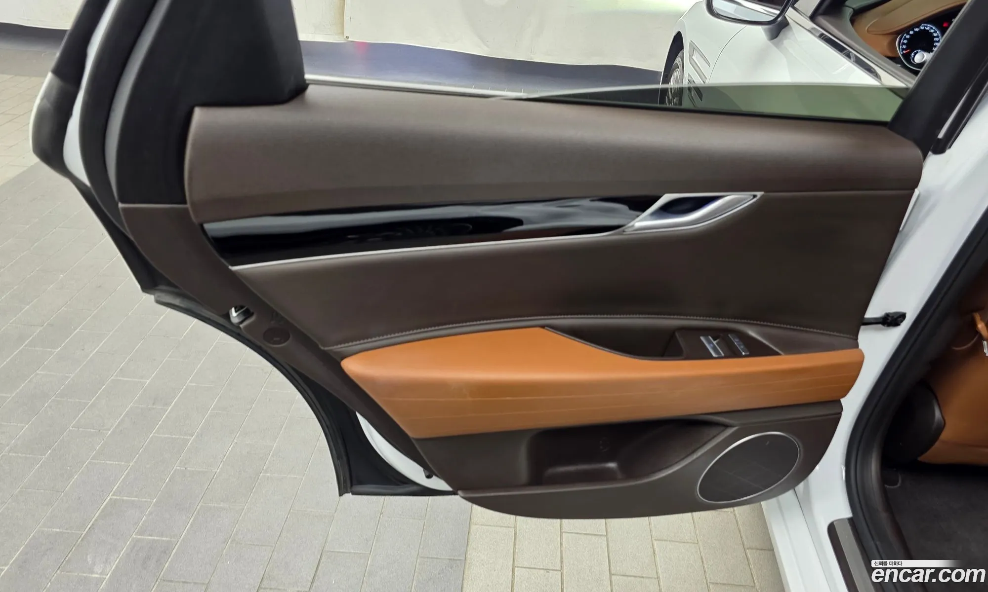 Genesis G80 2022 — 26