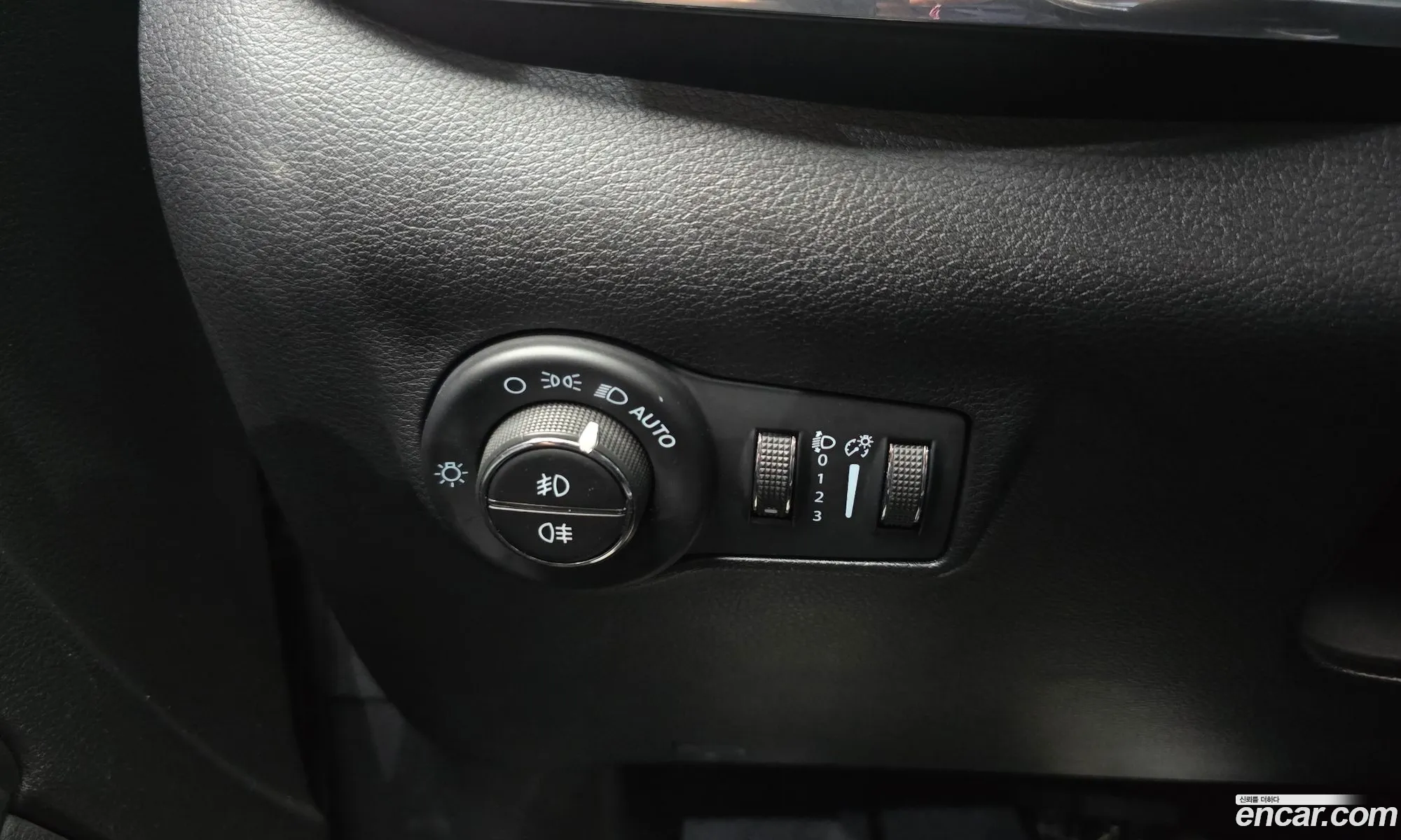 Jeep Compass 2022 3C4NJDEB8NT173425 — 31