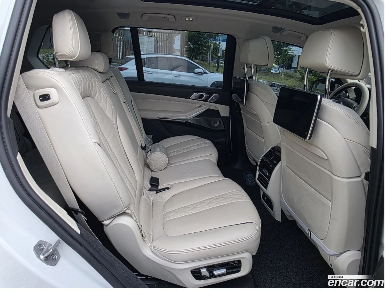 BMW X7 2021 — 11