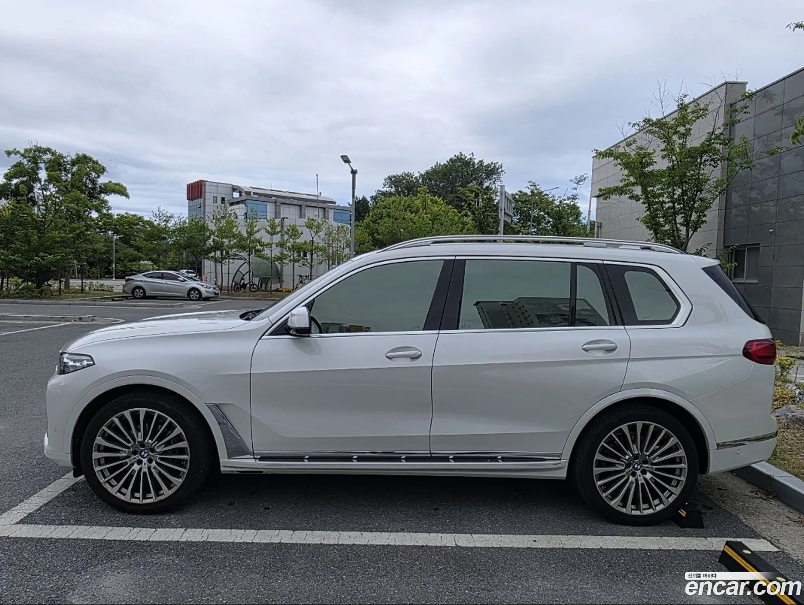 BMW X7 2021 — 8