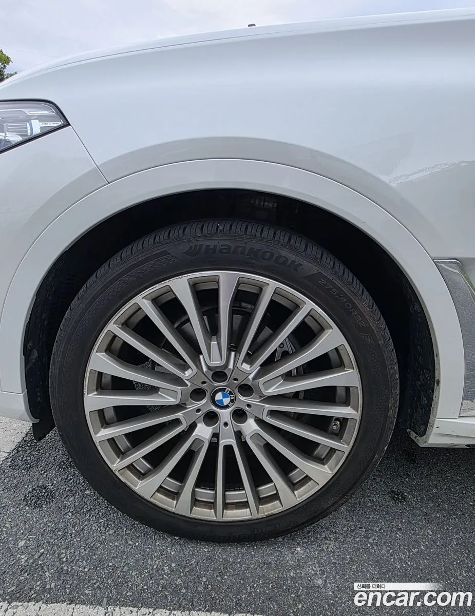 BMW X7 2021 — 15