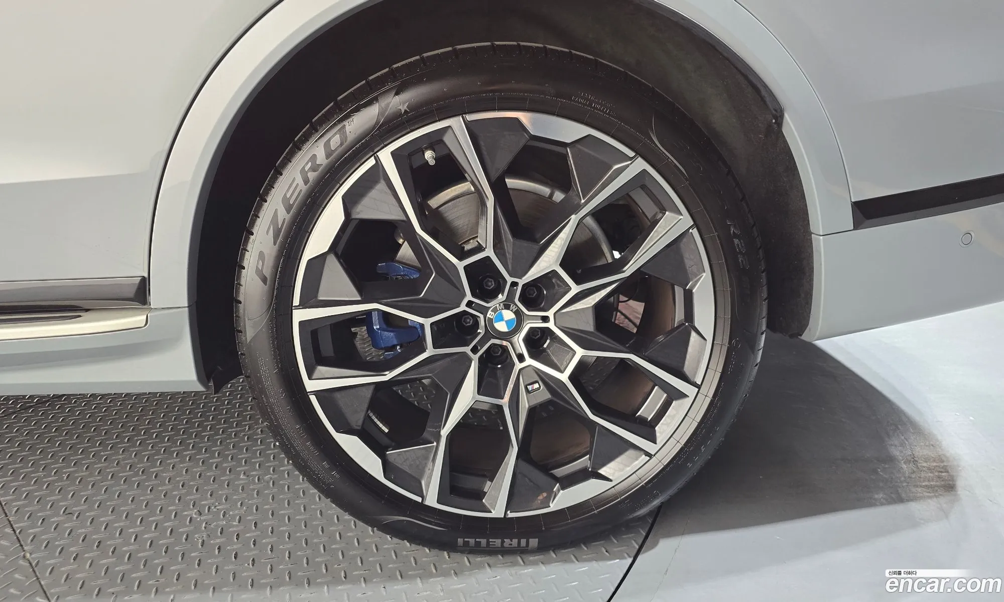 BMW X7 2024 — 34