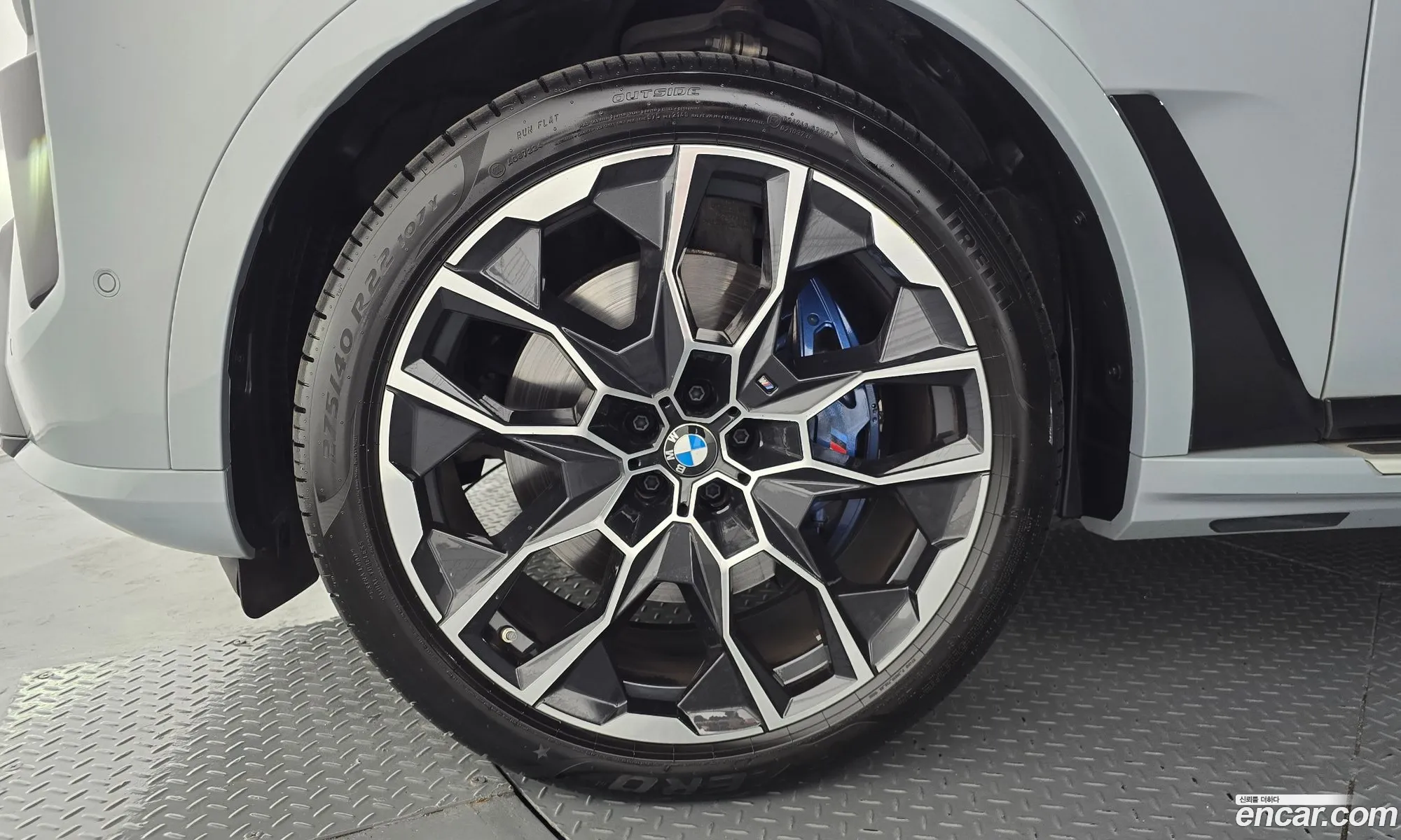 BMW X7 2024 — 36