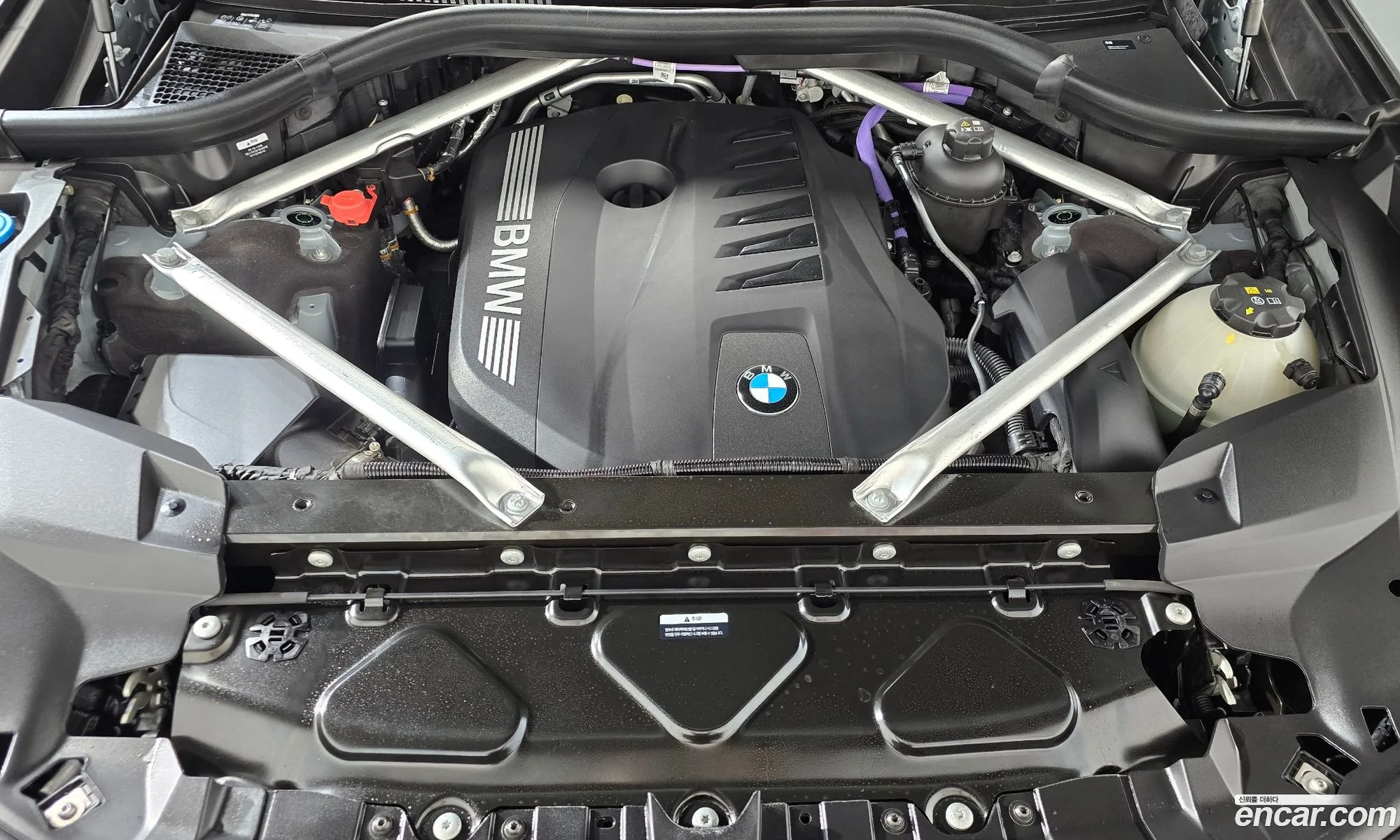 BMW X7 2024 — 28