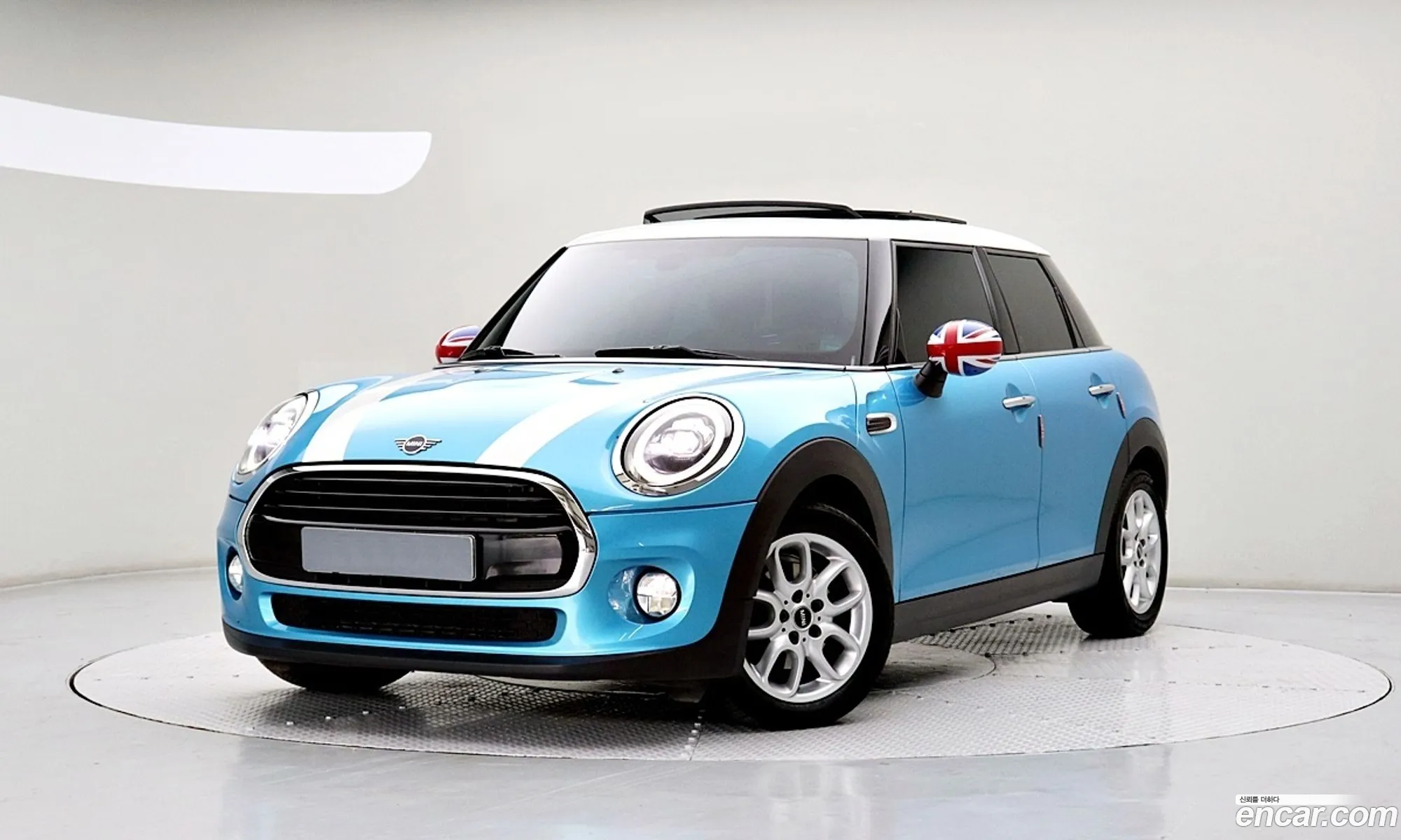 Mini Cooper 2018 — 18
