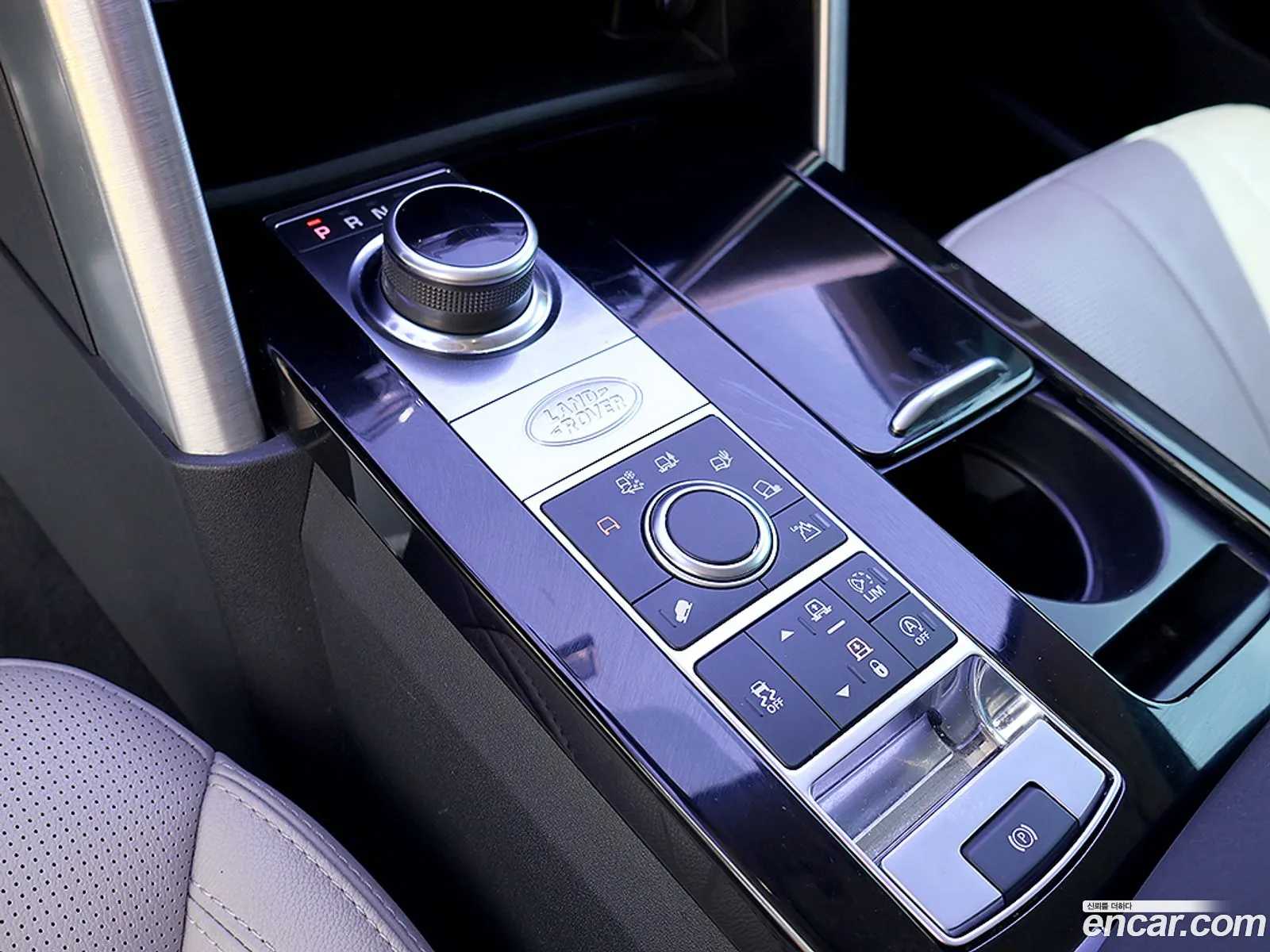 Land Rover Discovery 5 2018 — 9