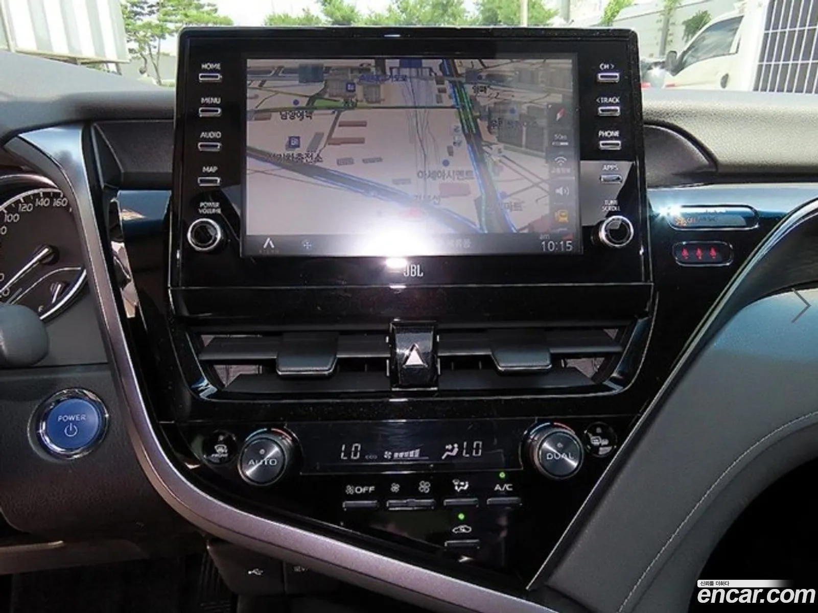 Toyota Camry 2024 — 5