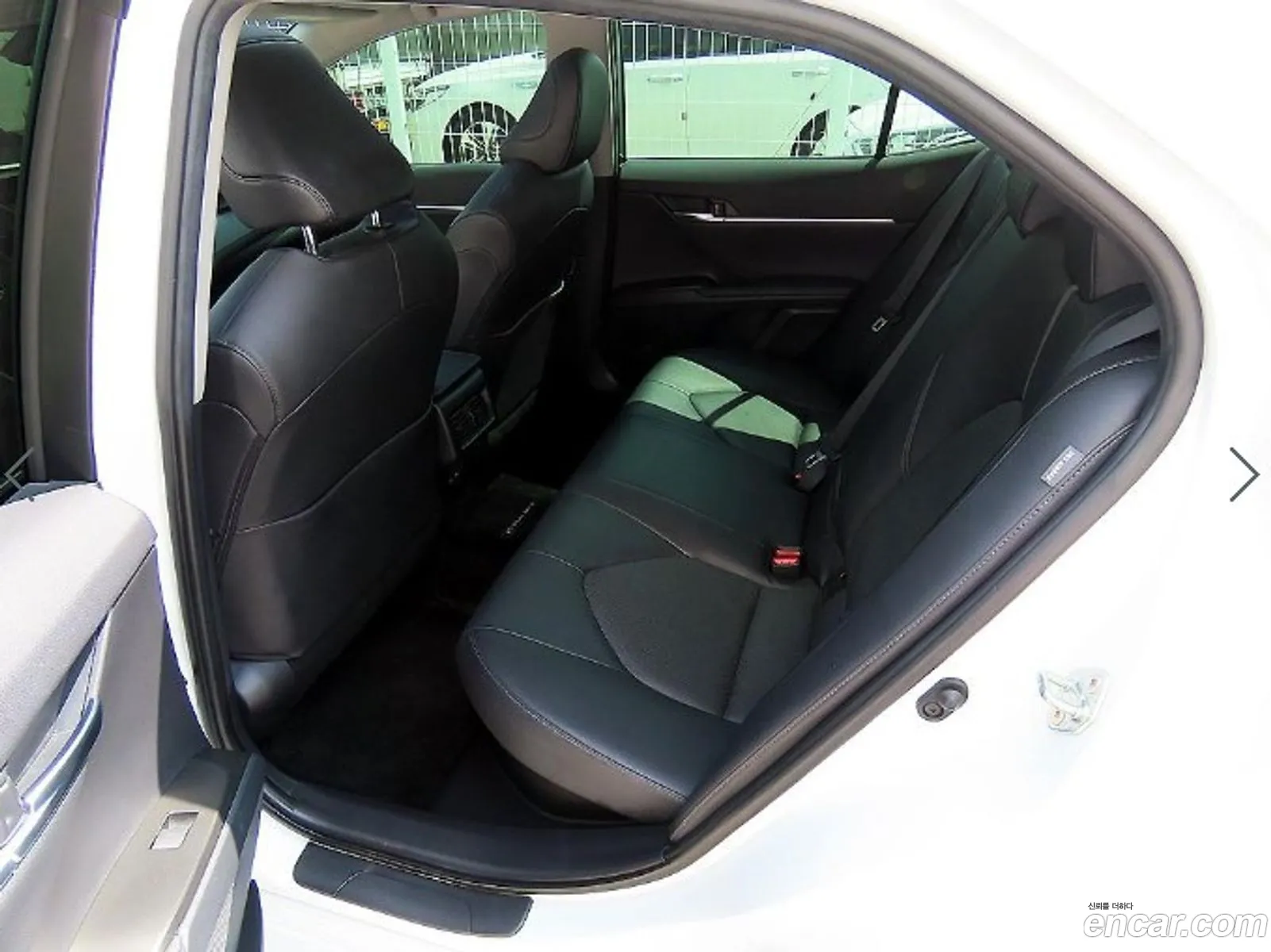 Toyota Camry 2024 — 10