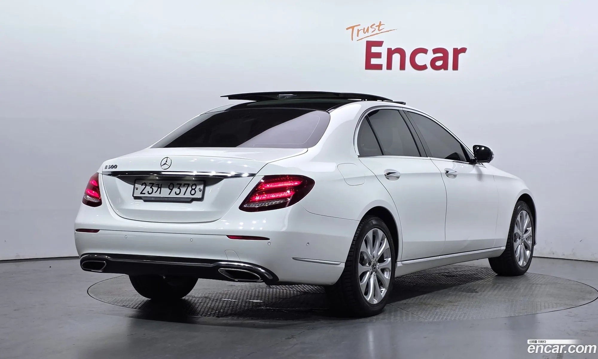 Mercedes-Benz E-Class W213 2019 — 16