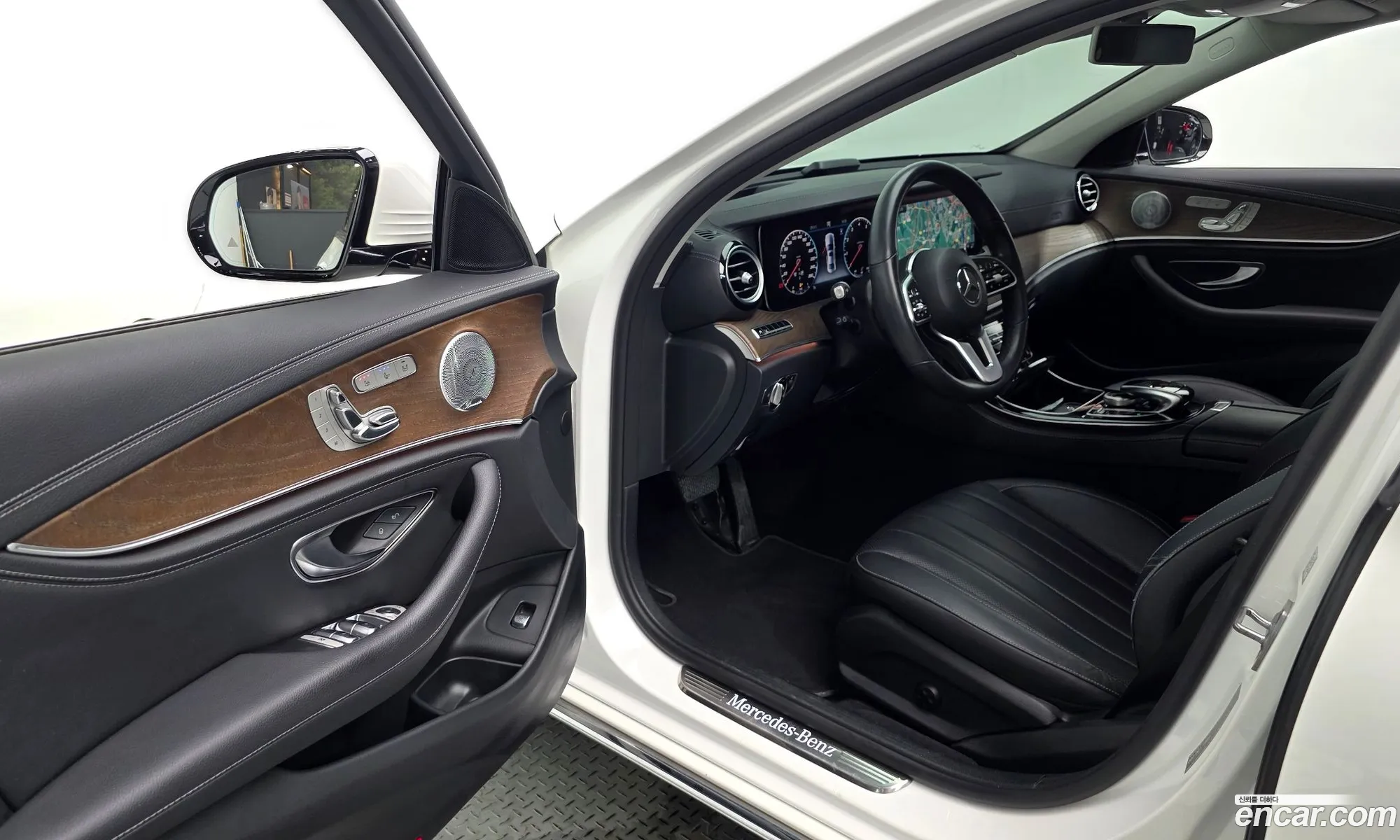 Mercedes-Benz E-Class W213 2019 — 13