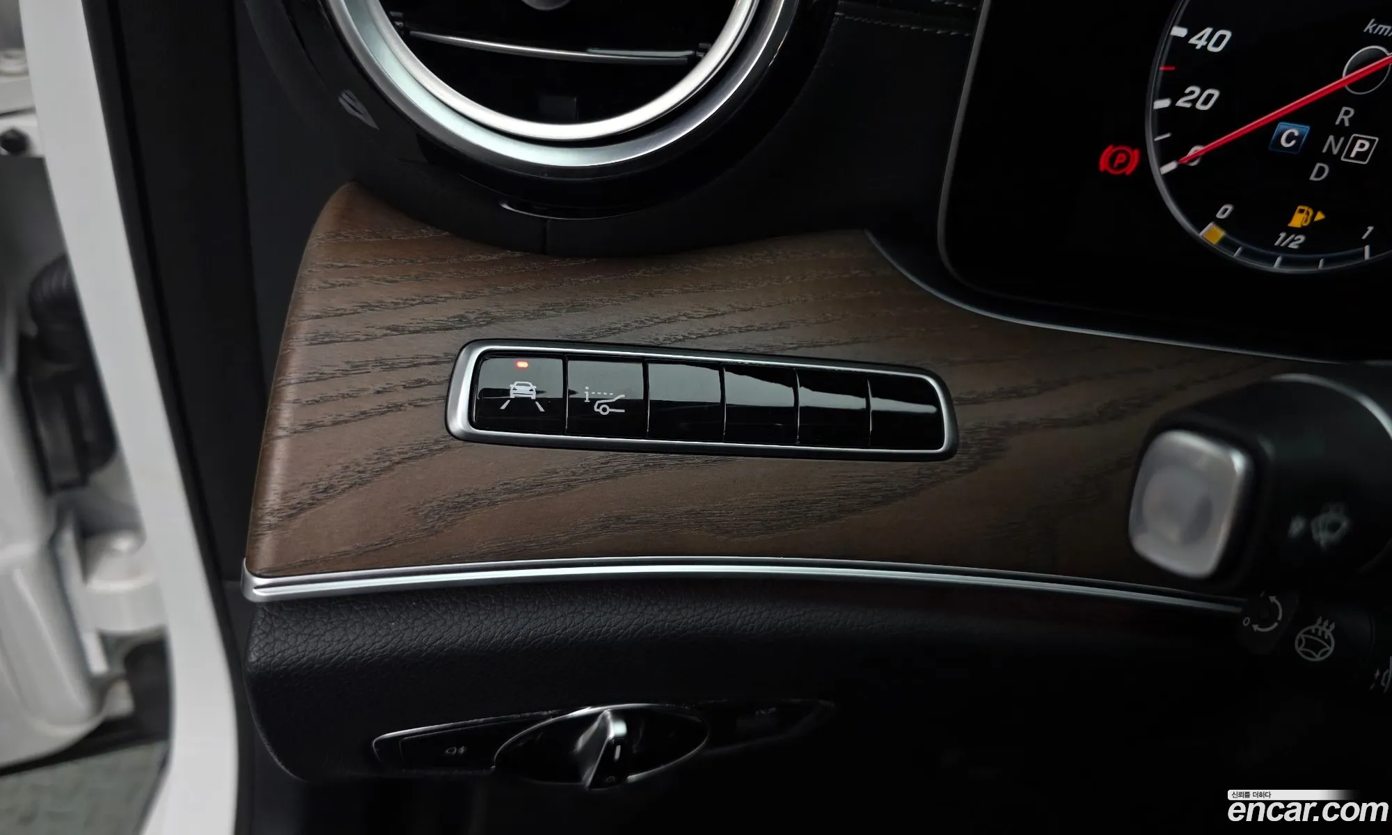 Mercedes-Benz E-Class W213 2019 — 35