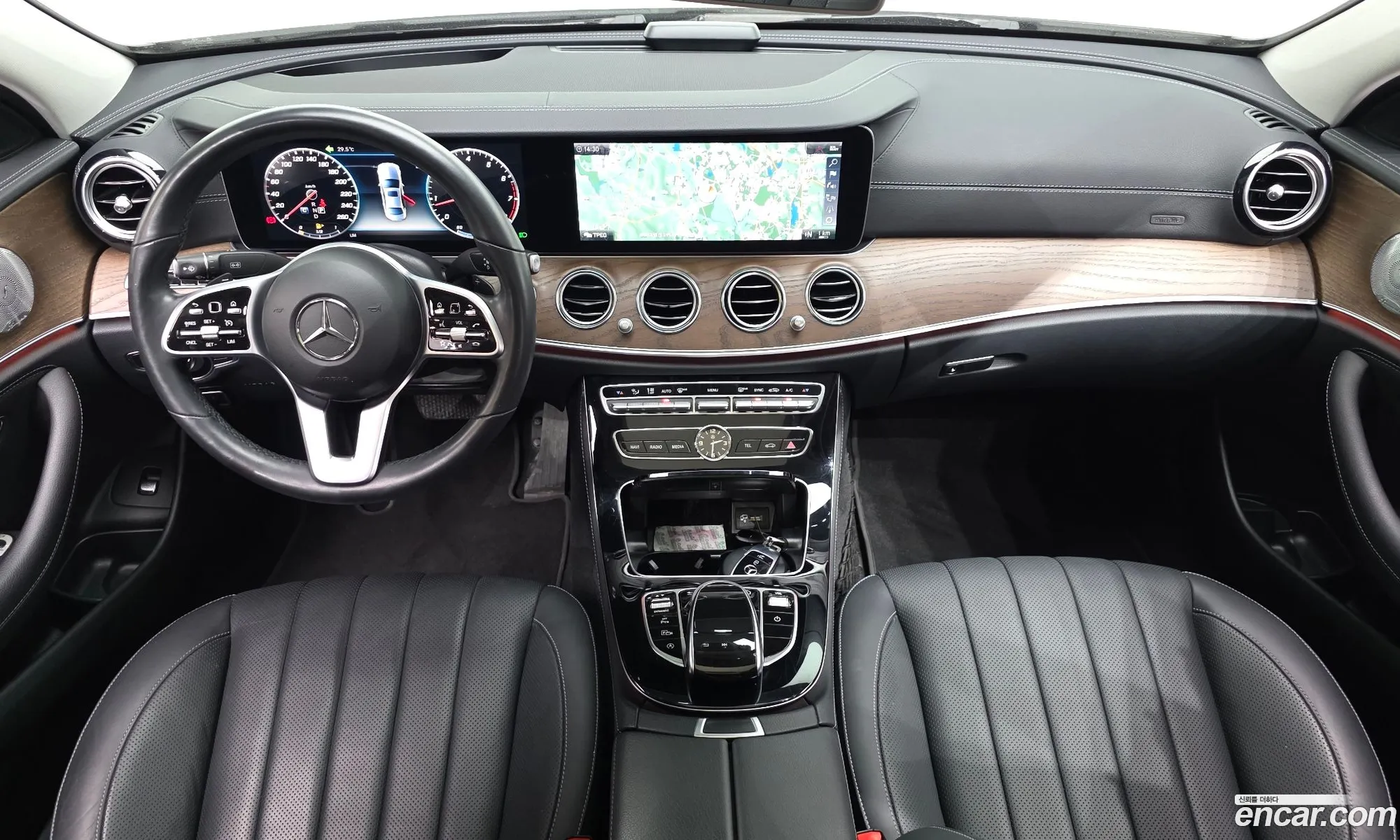 Mercedes-Benz E-Class W213 2019 — 31