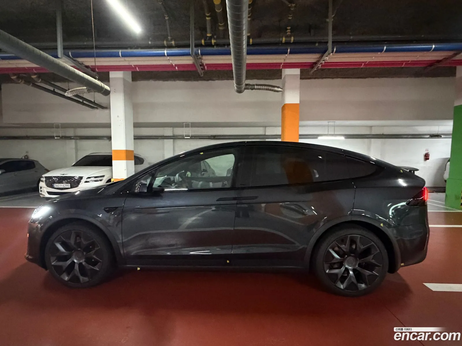 Tesla Model X 2026 — 3