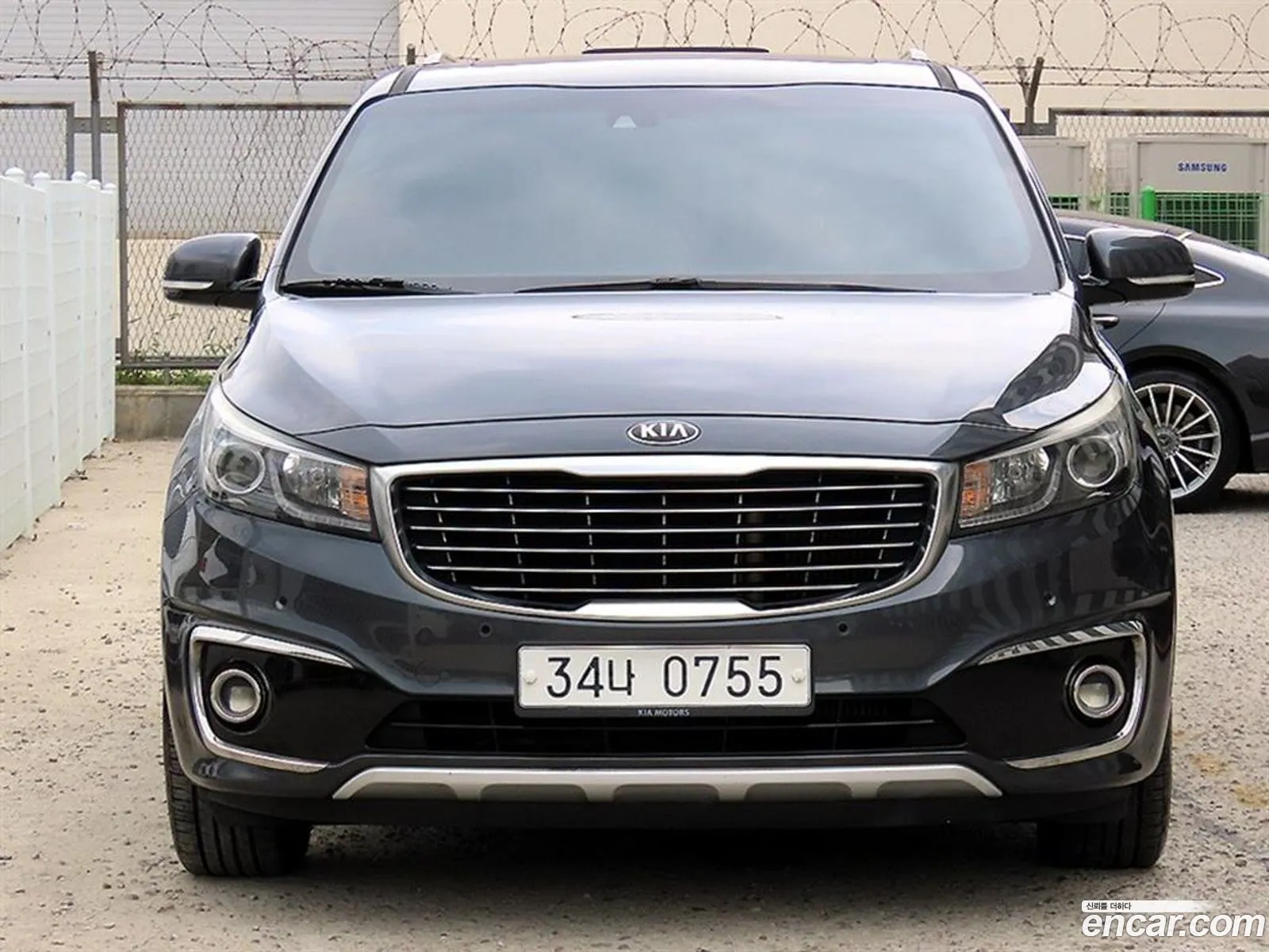 Kia Carnival 2016 — 10