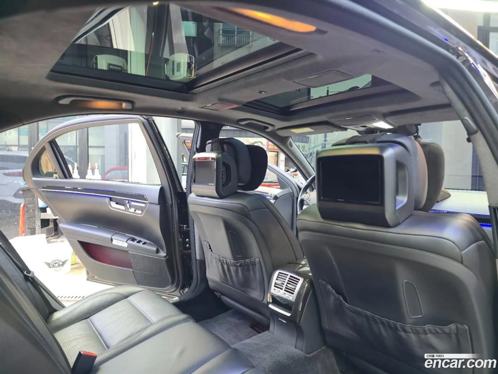 Mercedes-Benz S-Class W221 2009 — 11