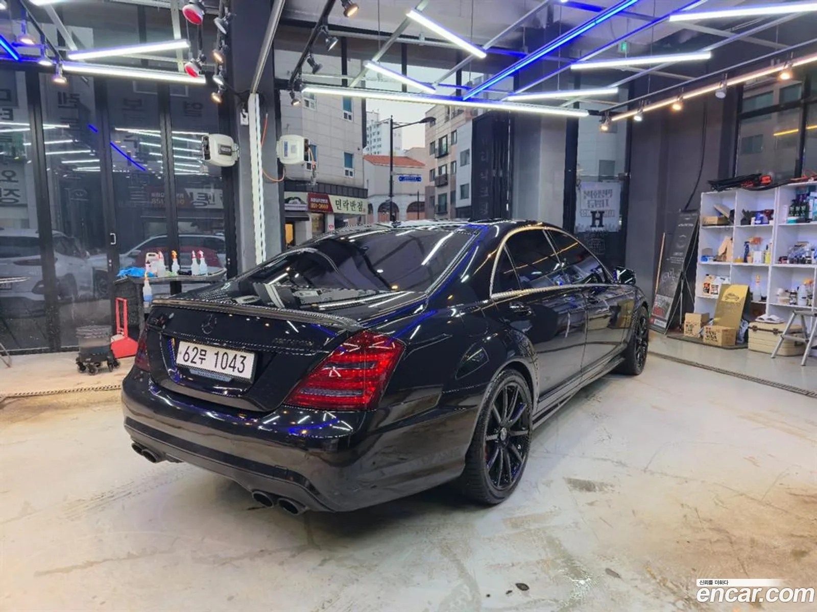 Mercedes-Benz S-Class W221 2009 — 17
