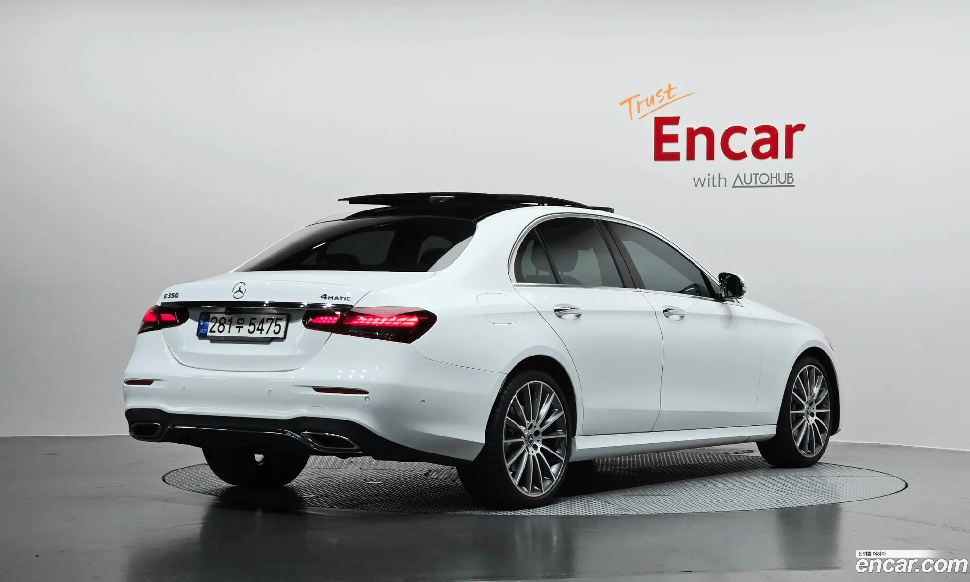 Mercedes-Benz E-Class W213 2022 — 27
