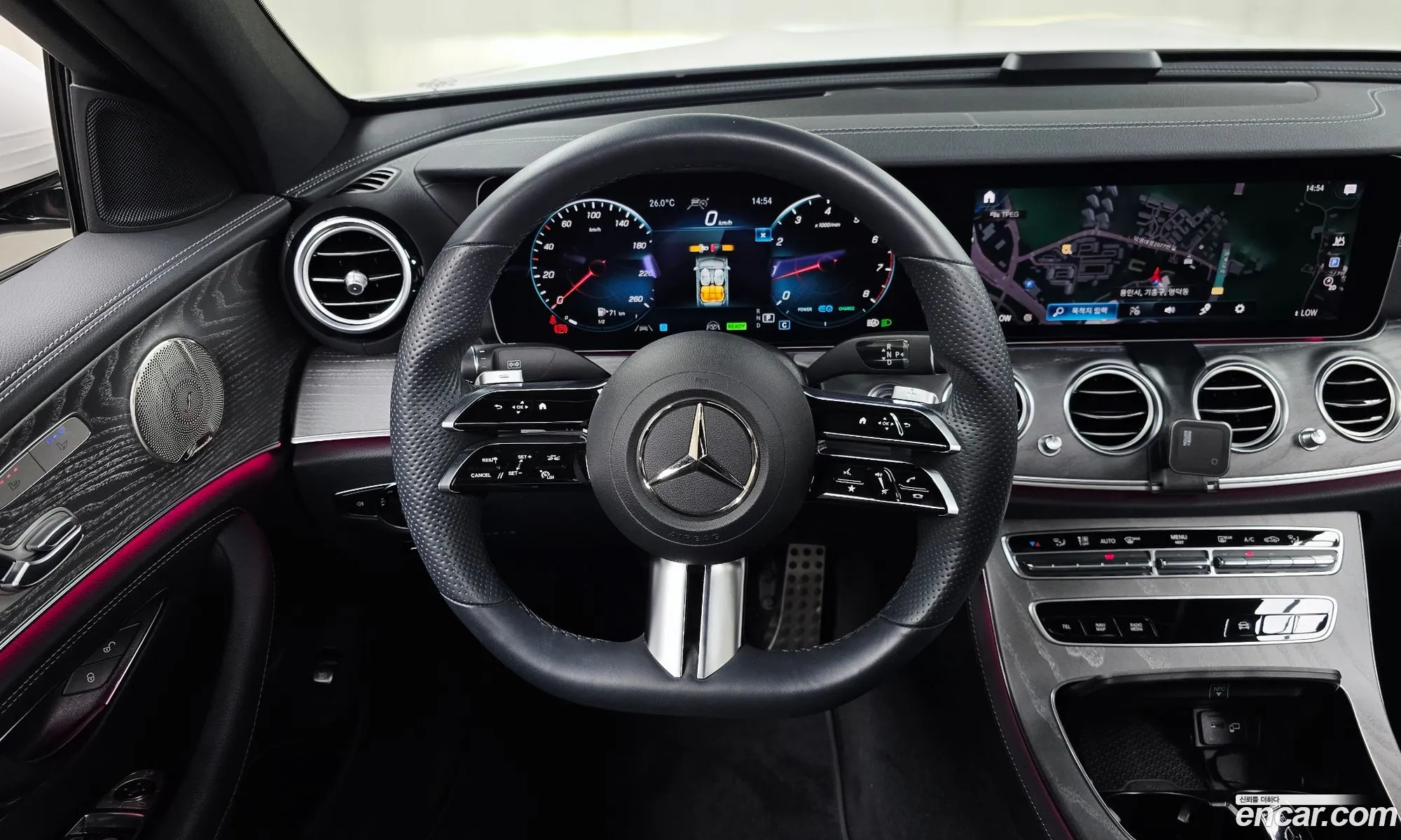 Mercedes-Benz E-Class W213 2022 — 23