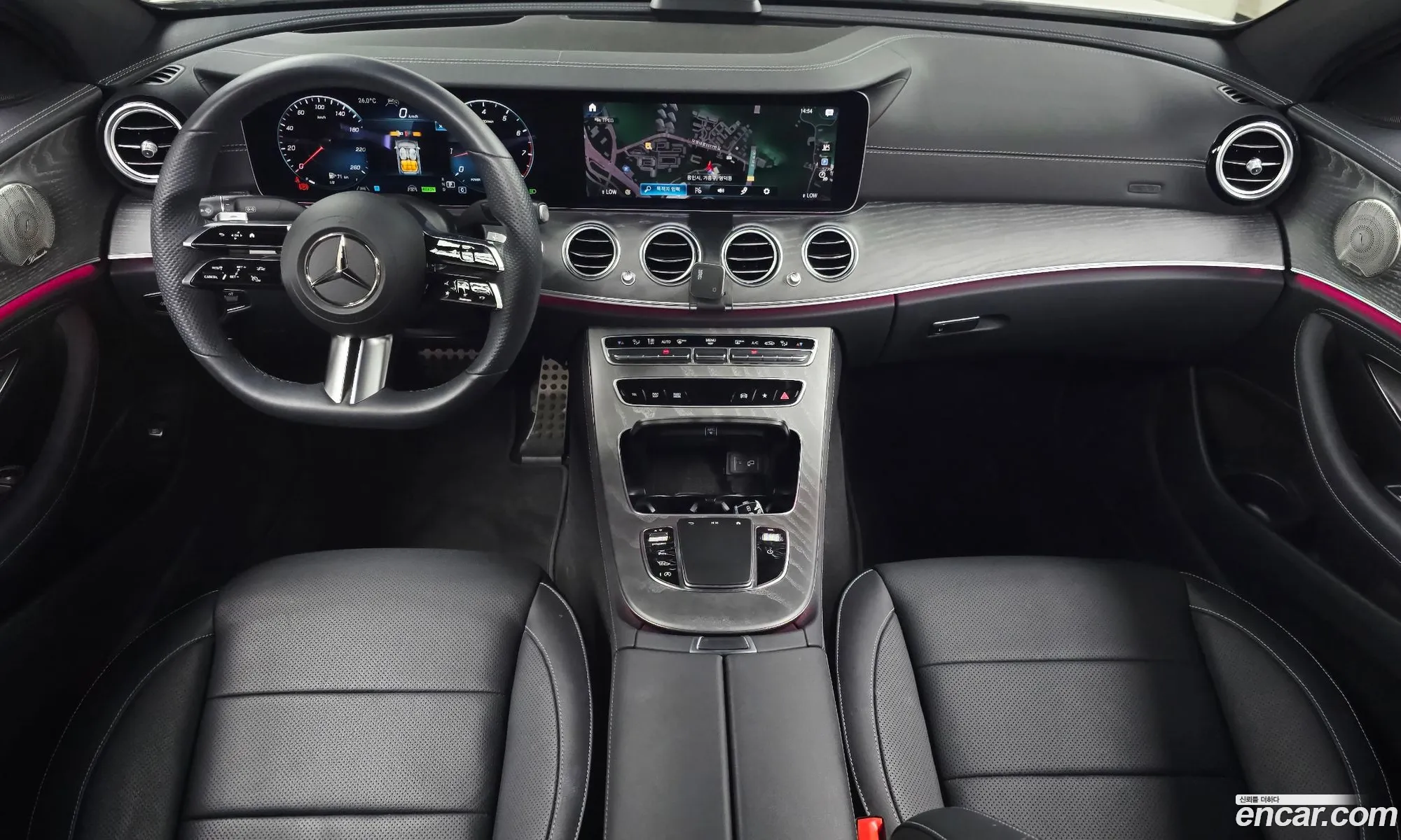 Mercedes-Benz E-Class W213 2022 — 26