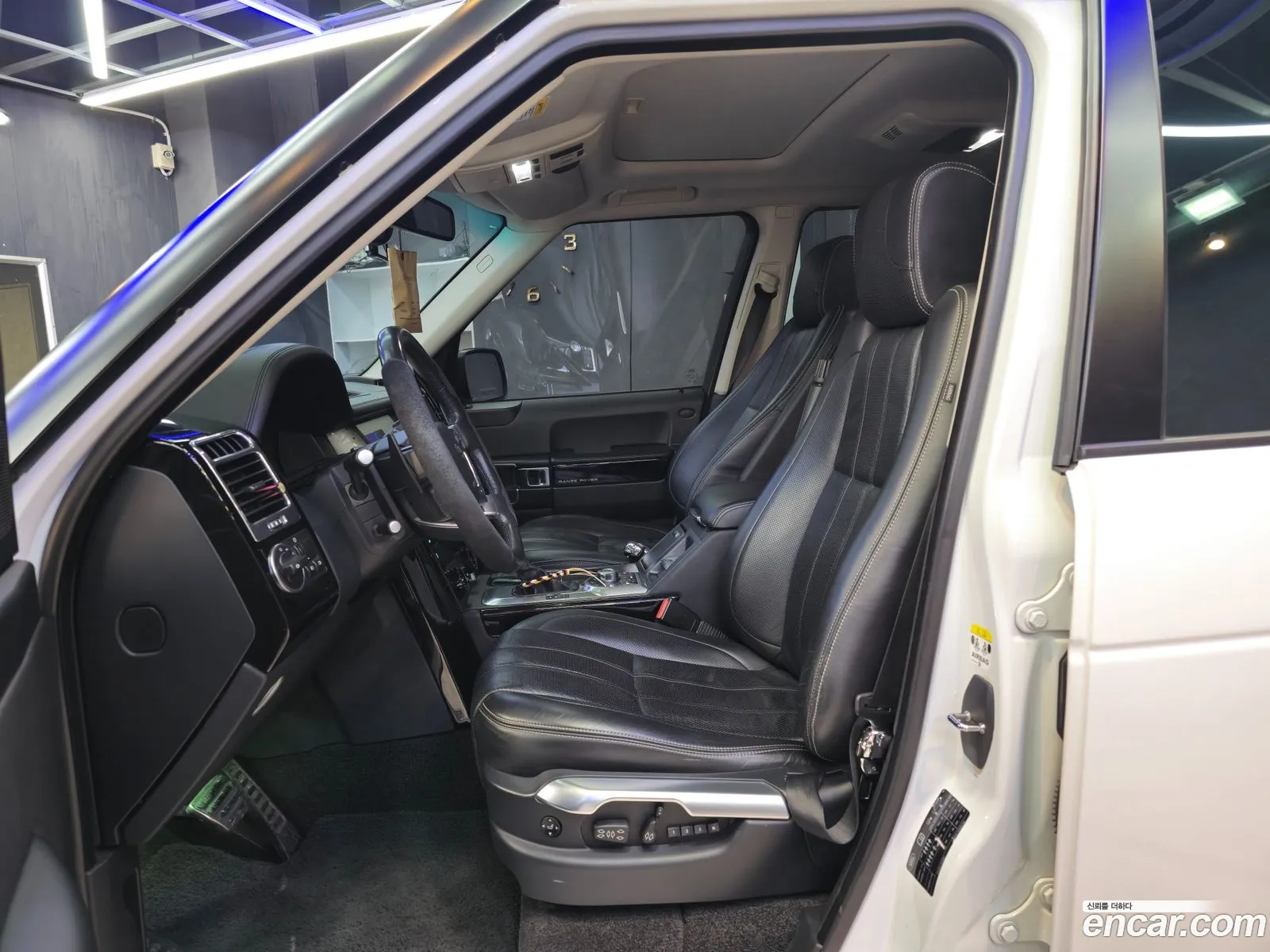 Land Rover Range Rover 2012 — 11