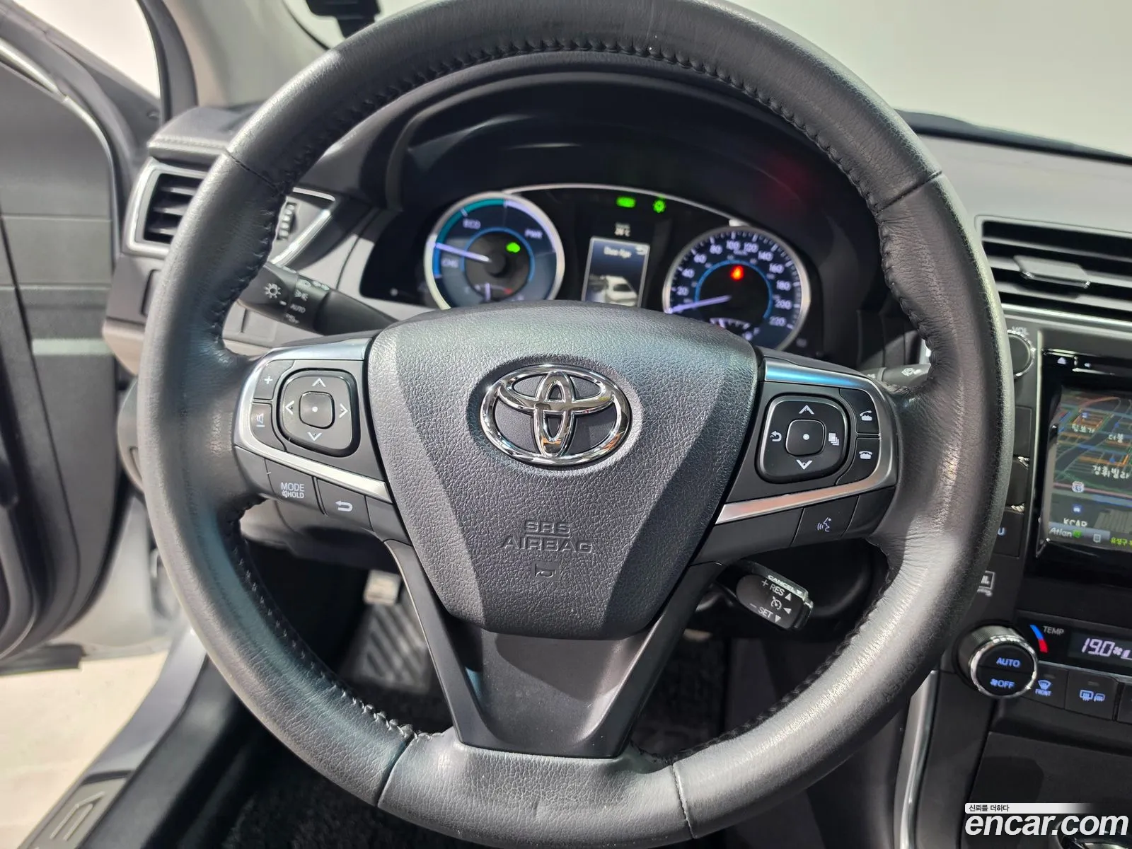 Toyota Camry 2016 — 6