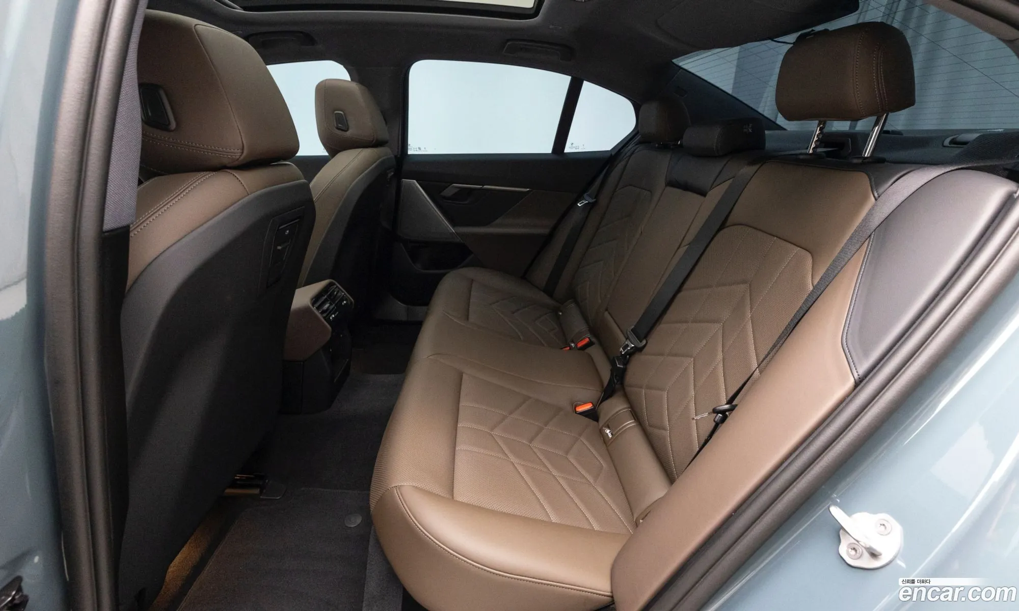 BMW 5 Series 2025 — 14