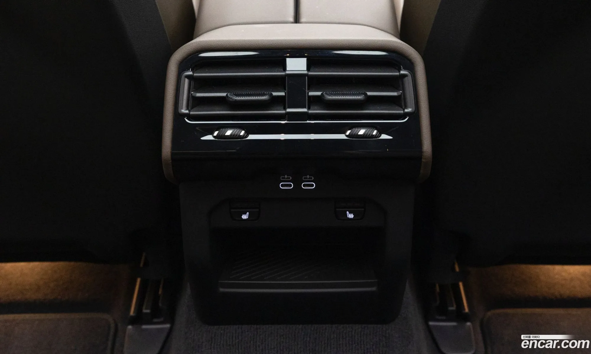 BMW 5 Series 2025 — 17