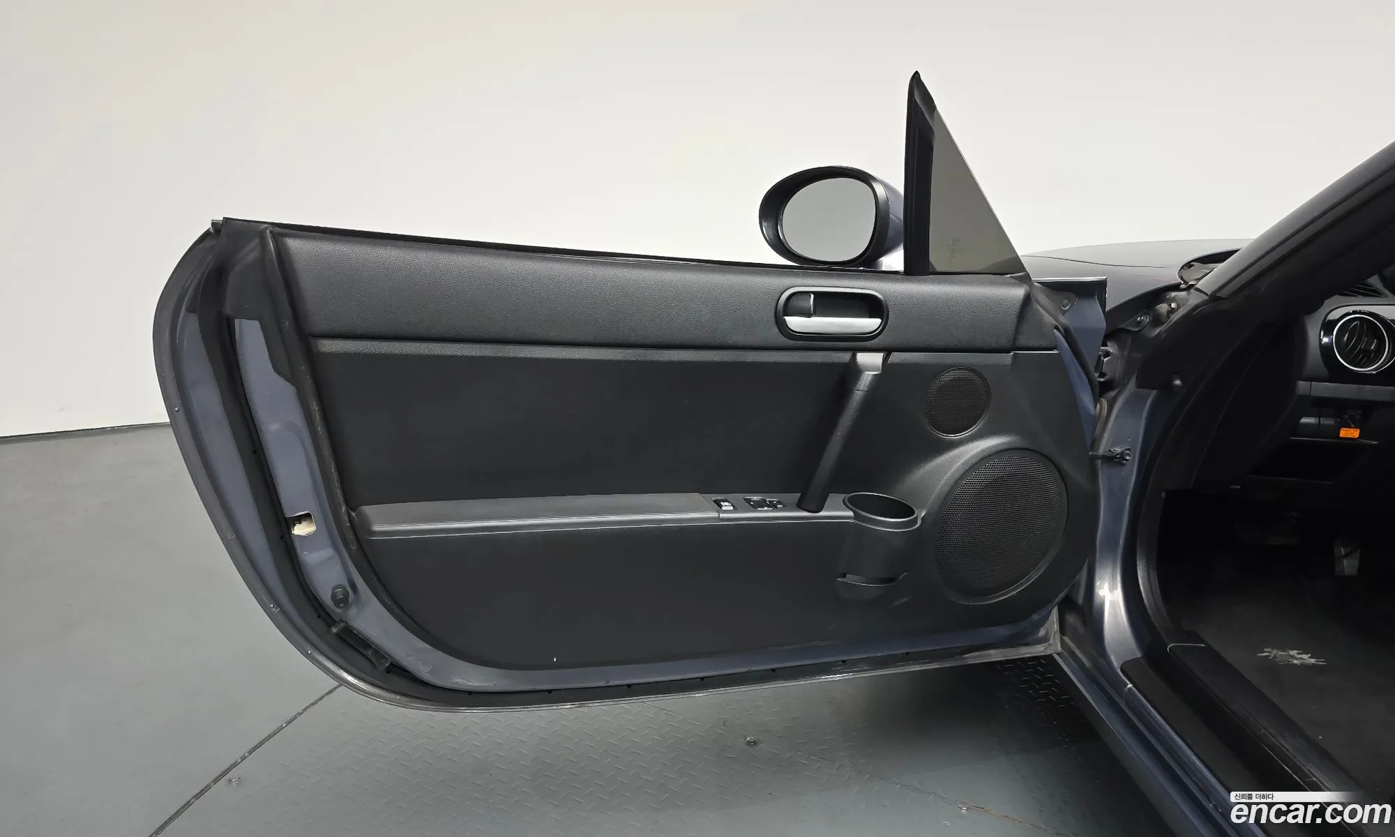 Mazda MX-5 Miata 2007 JM1NC25F870132889 — 30