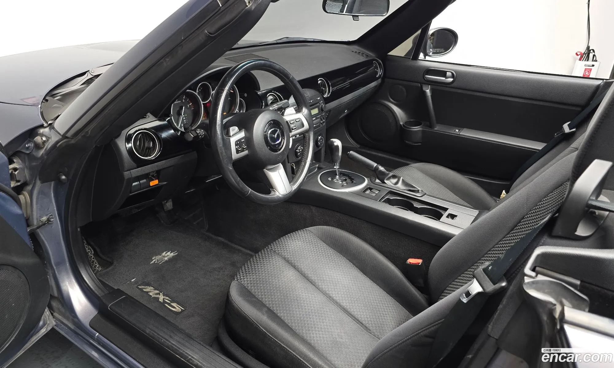 Mazda MX-5 Miata 2007 JM1NC25F870132889 — 32