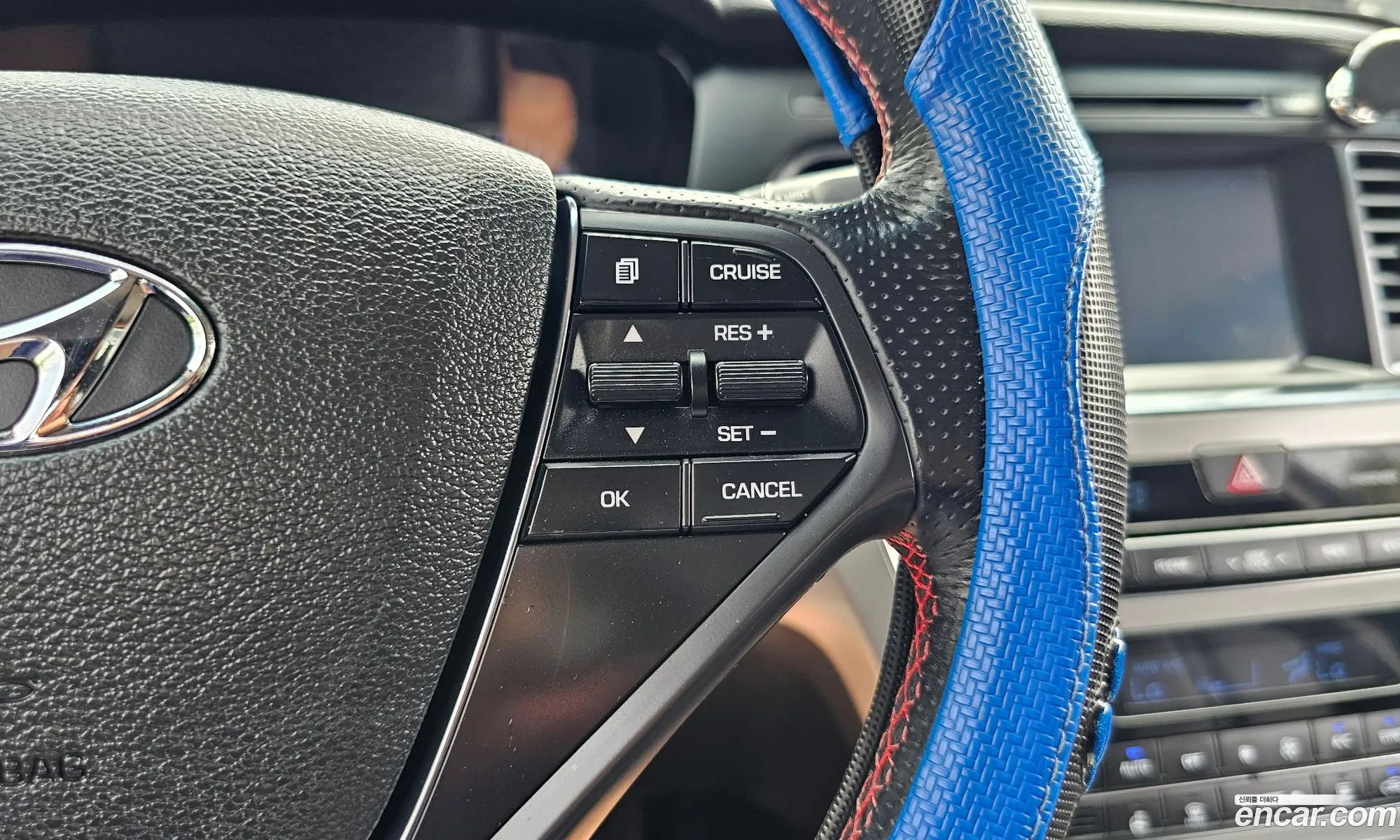 Hyundai LF Sonata 2014 — 13