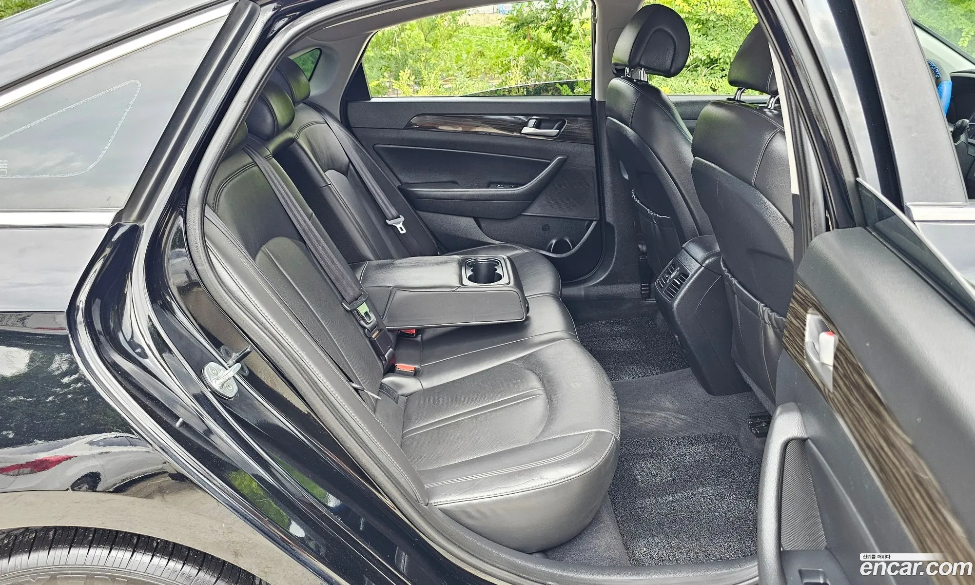 Hyundai LF Sonata 2014 — 18