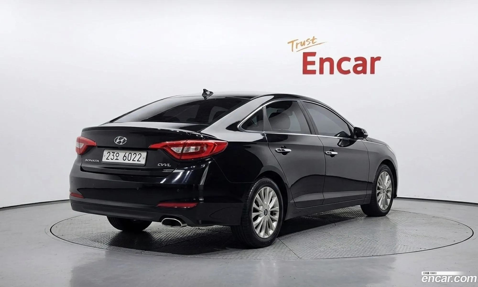 Hyundai LF Sonata 2014 — 16