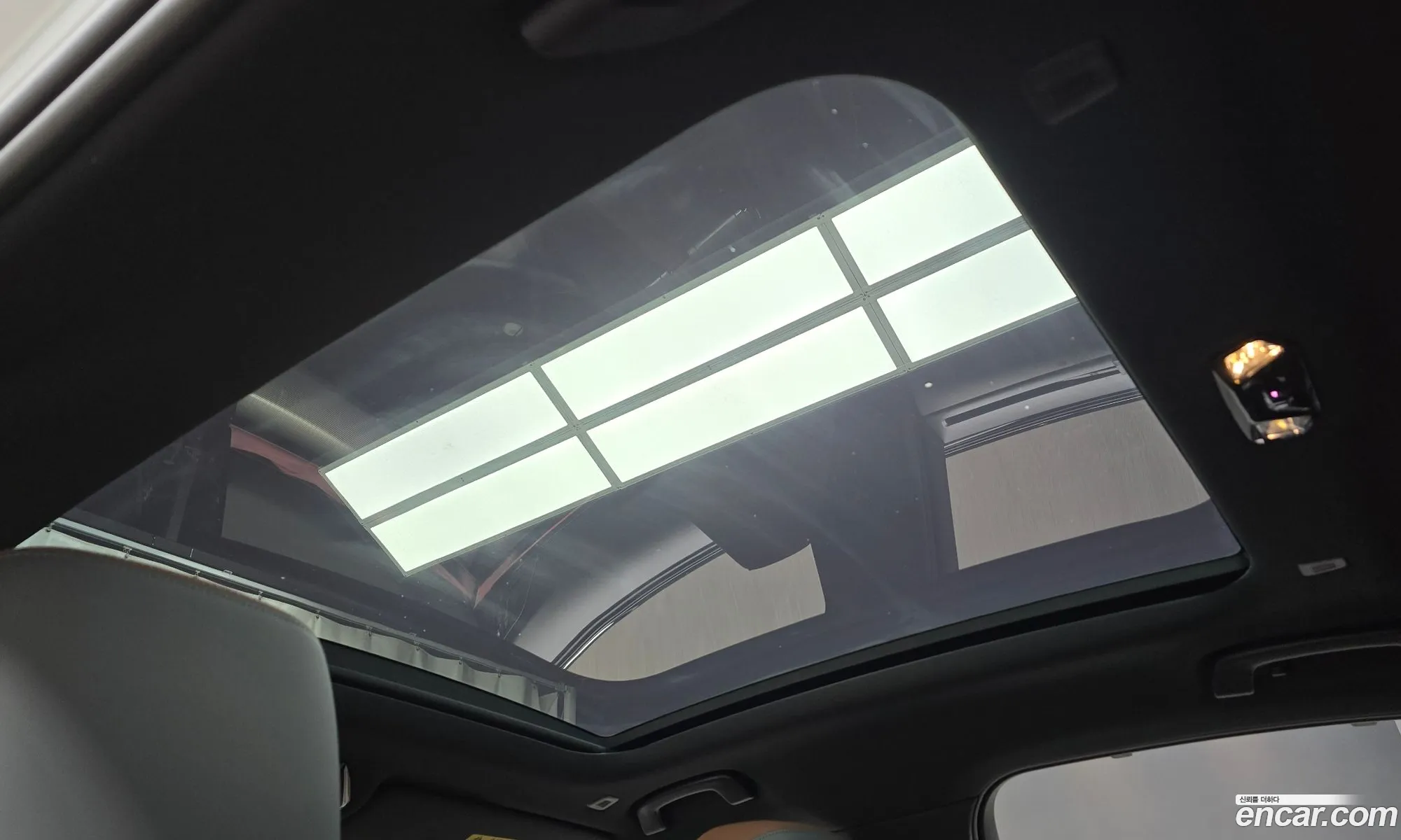BMW 5 Series 2025 — 28